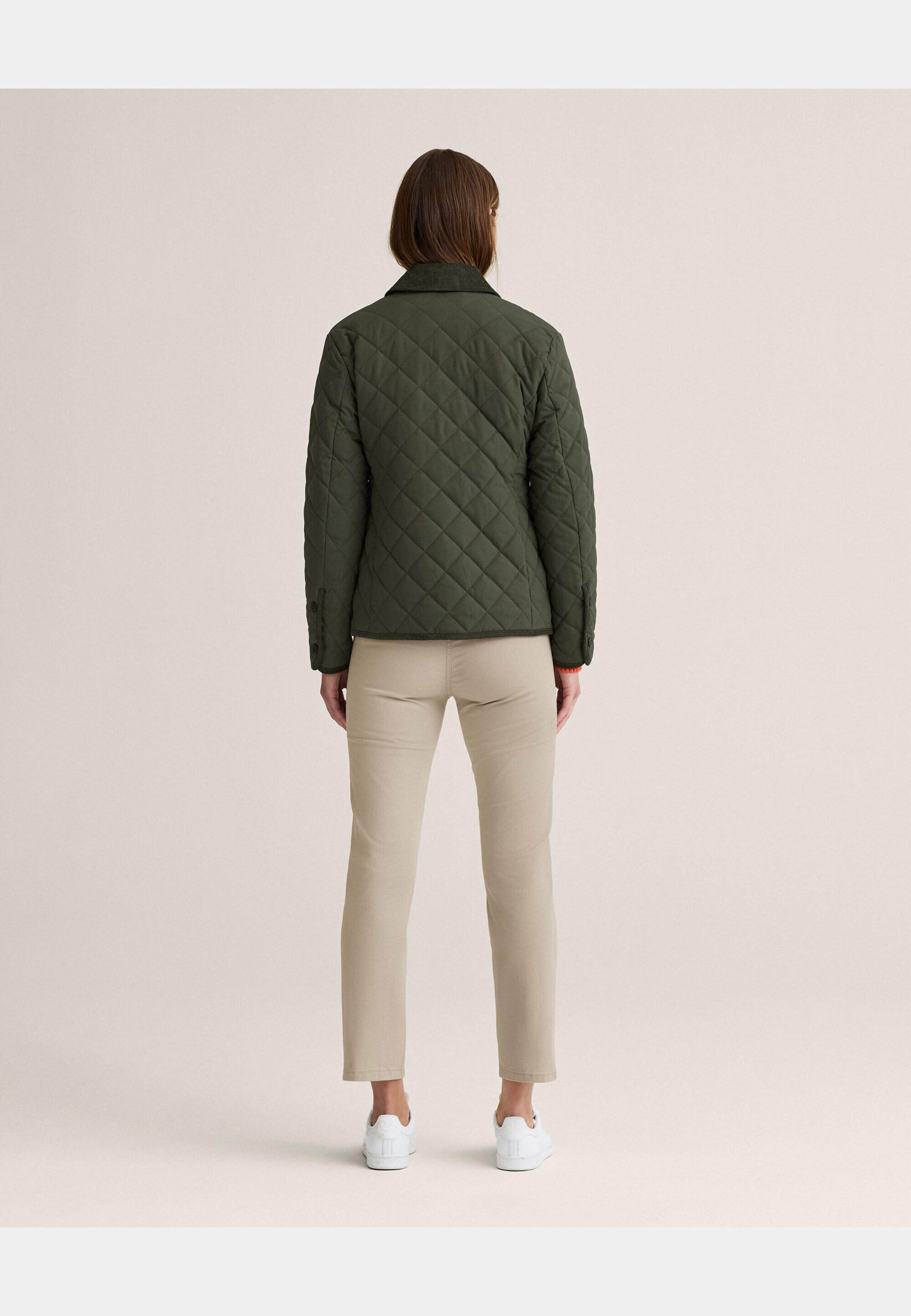 Naomi Quilted Jacket, från Newhouse, i färgen grön. Klicka för att öppna bilden i stort format