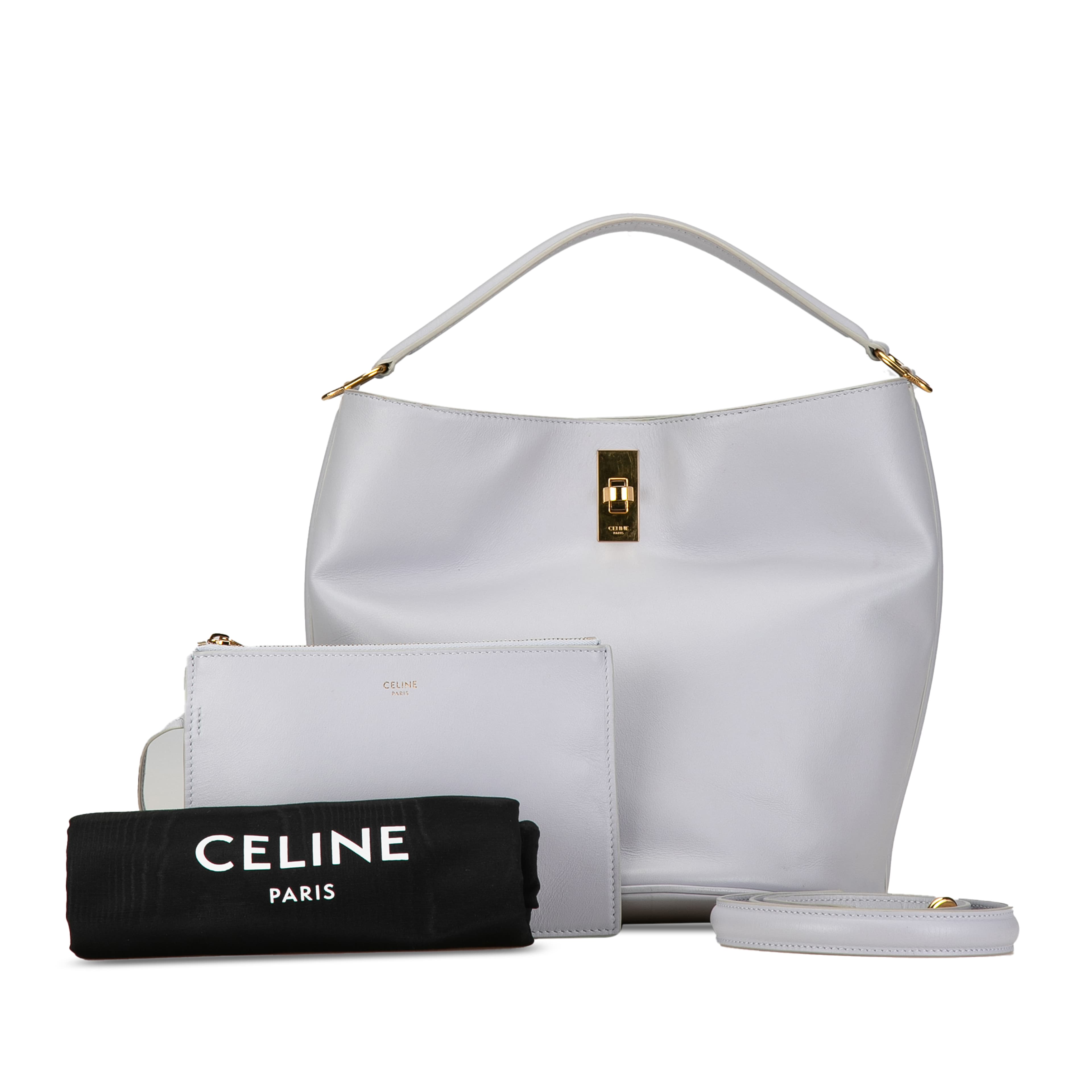 Celine Teen Bucket 16, från Luxclusif, i färgen blå. Klicka för att öppna bilden i stort format