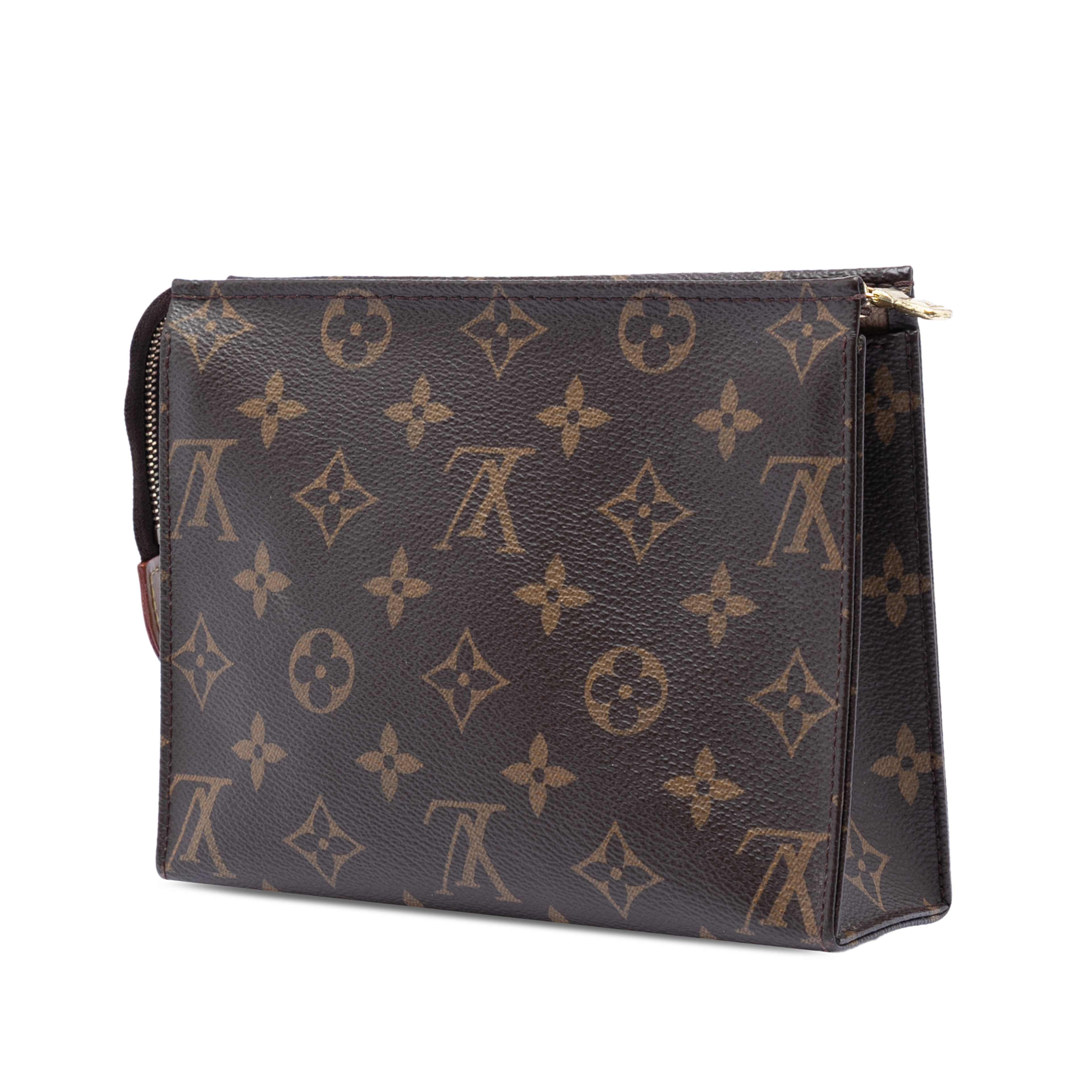 Louis Vuitton Monogram Toiletry Pouch 19, från Luxclusif, i färgen brown. Klicka för att öppna bilden i stort format