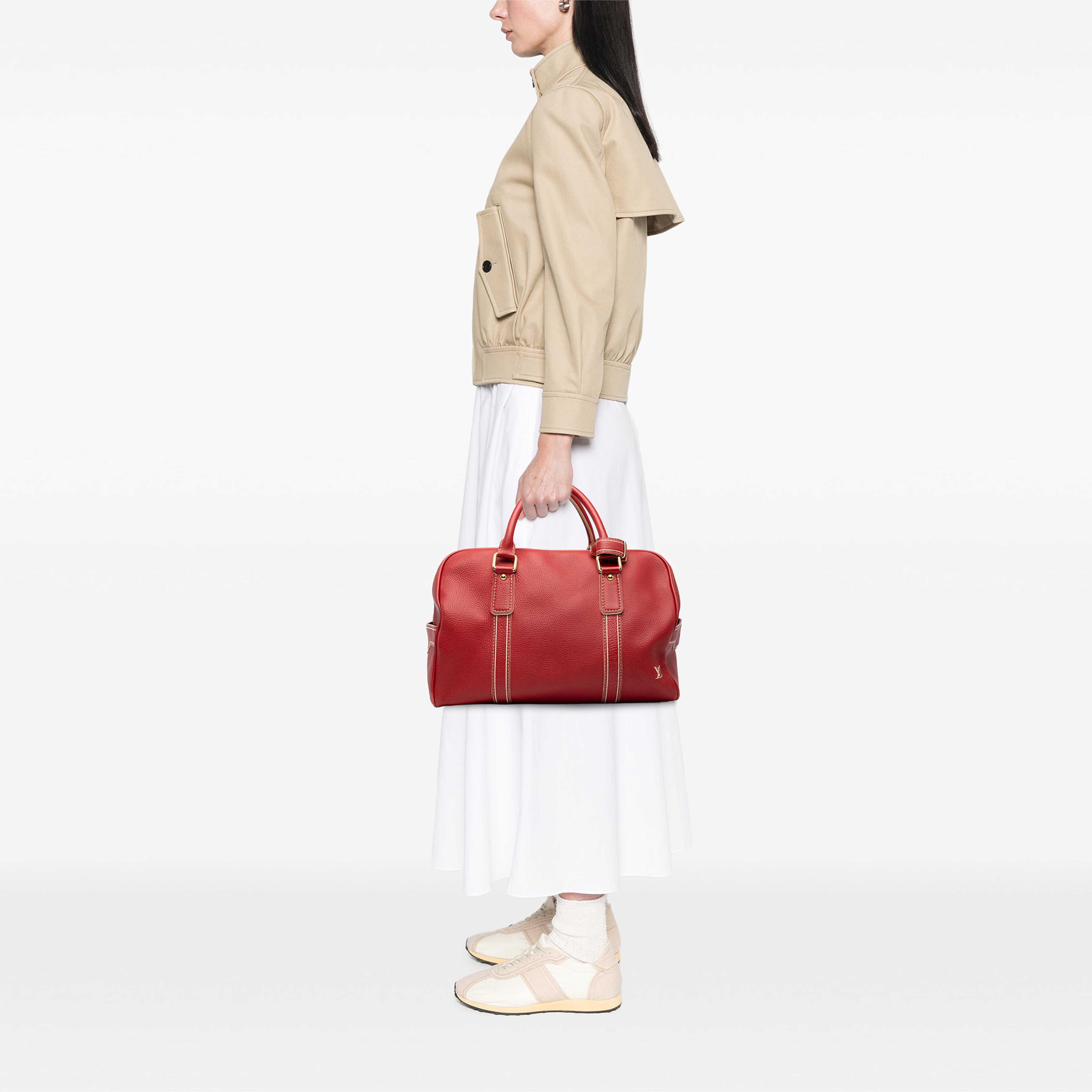 Louis Vuitton Tobago Carryall, från Luxclusif, i färgen röd. Klicka för att öppna bilden i stort format