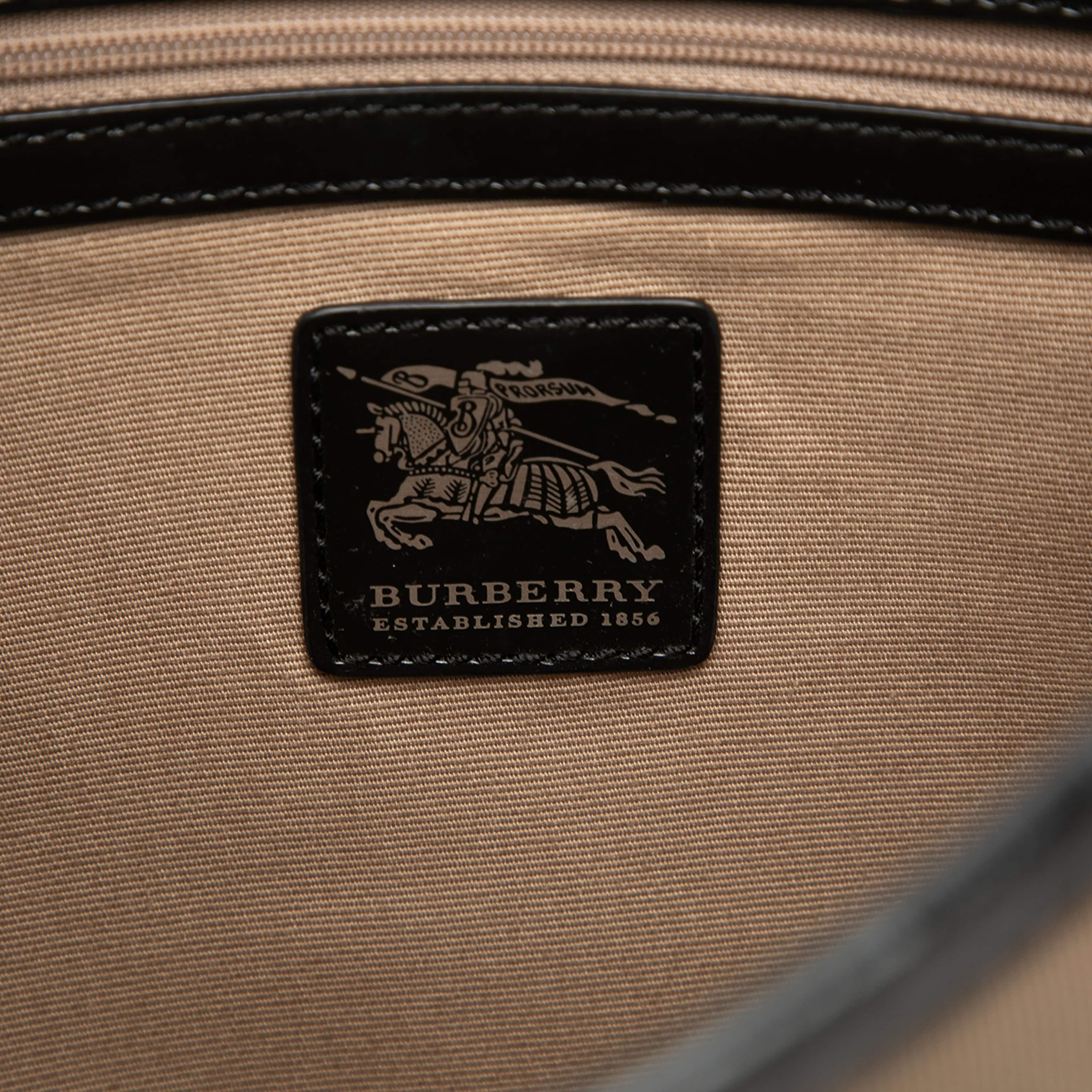 Burberry Supernova Check Coated Canvas Larkin Hobo, från Luxclusif, i färgen beige. Klicka för att öppna bilden i stort format
