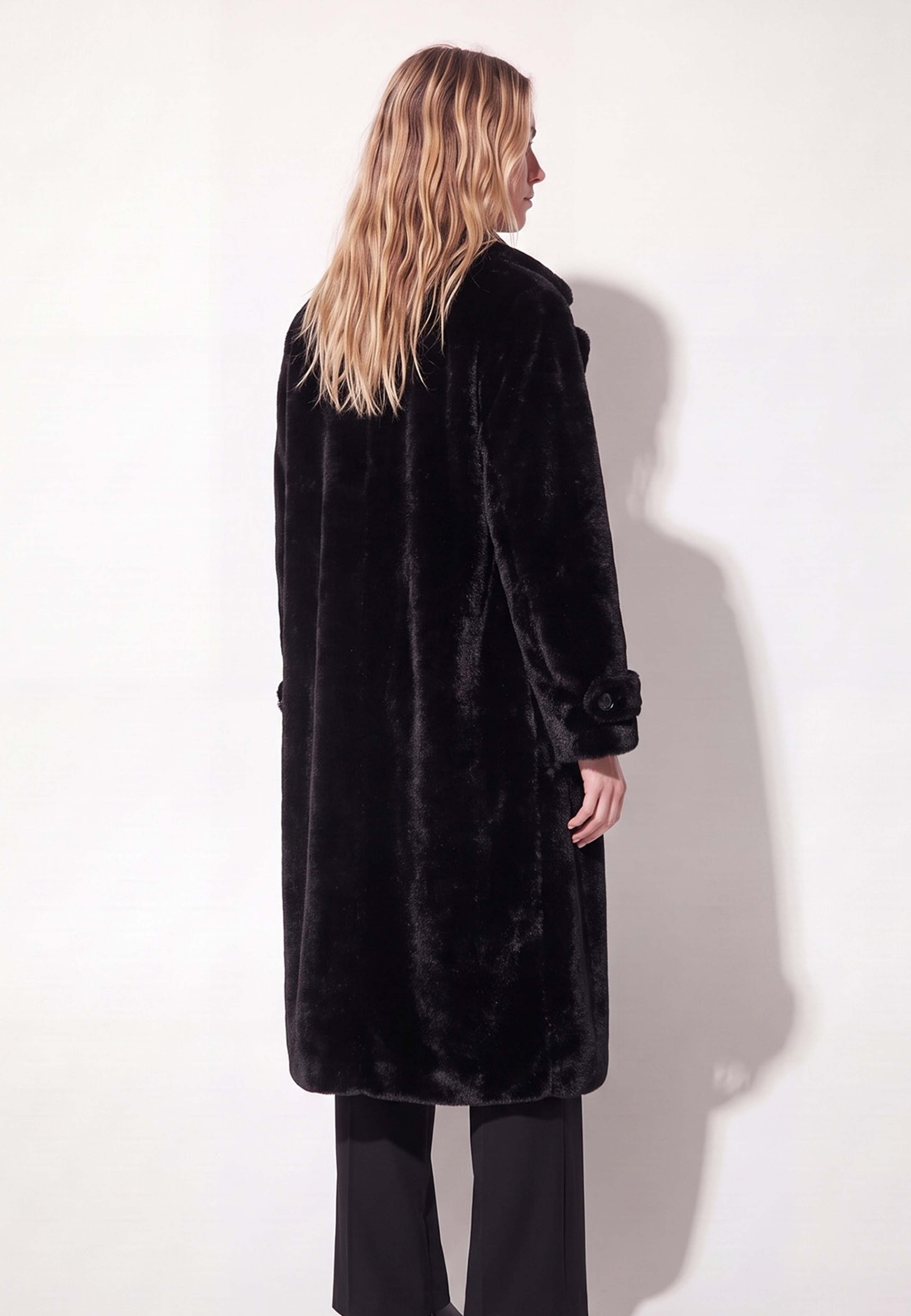 Charlene Coat, från ROCKANDBLUE, i färgen black. Klicka för att öppna bilden i stort format