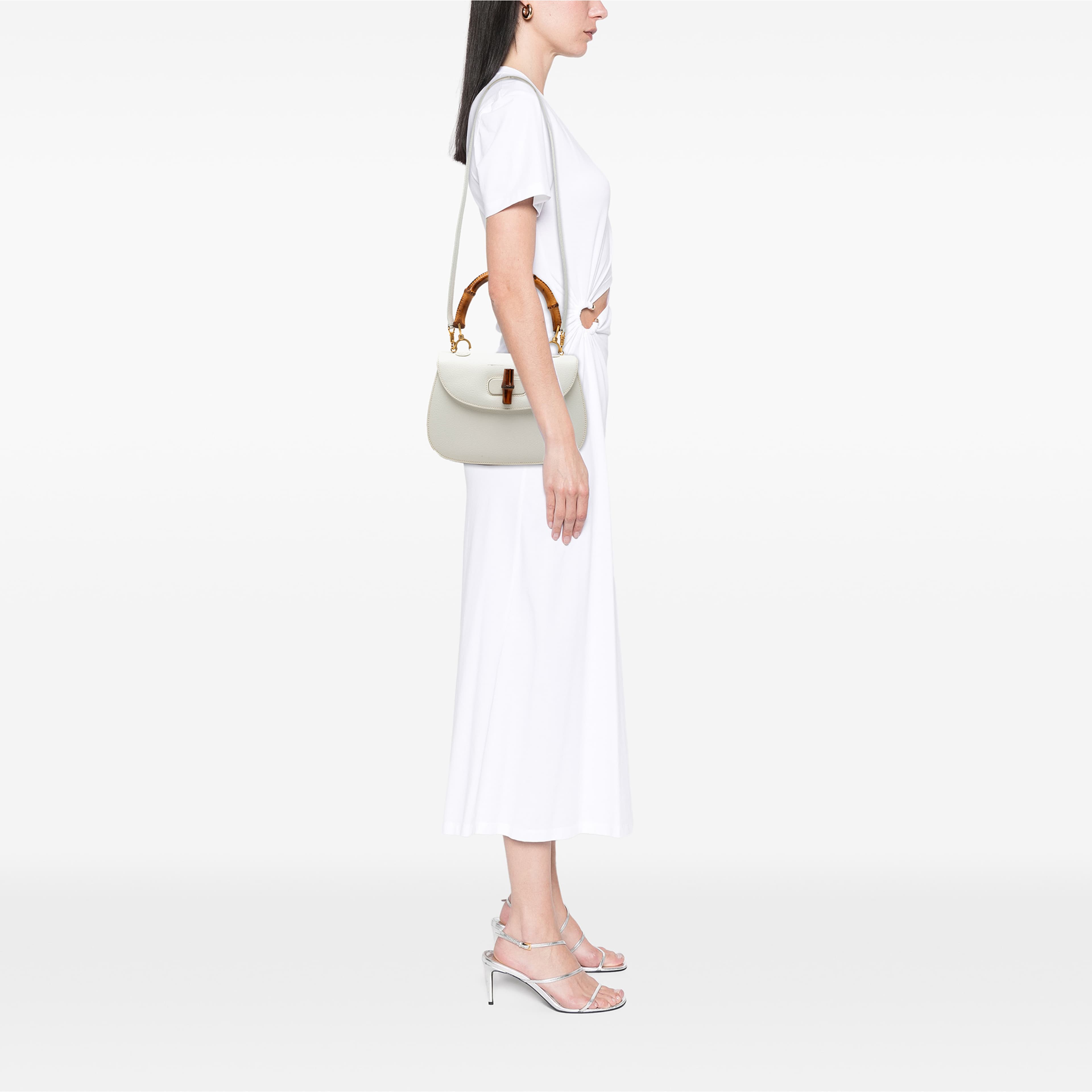 Gucci Calfskin Bamboo Night, från Luxclusif, i färgen vit. Klicka för att öppna bilden i stort format