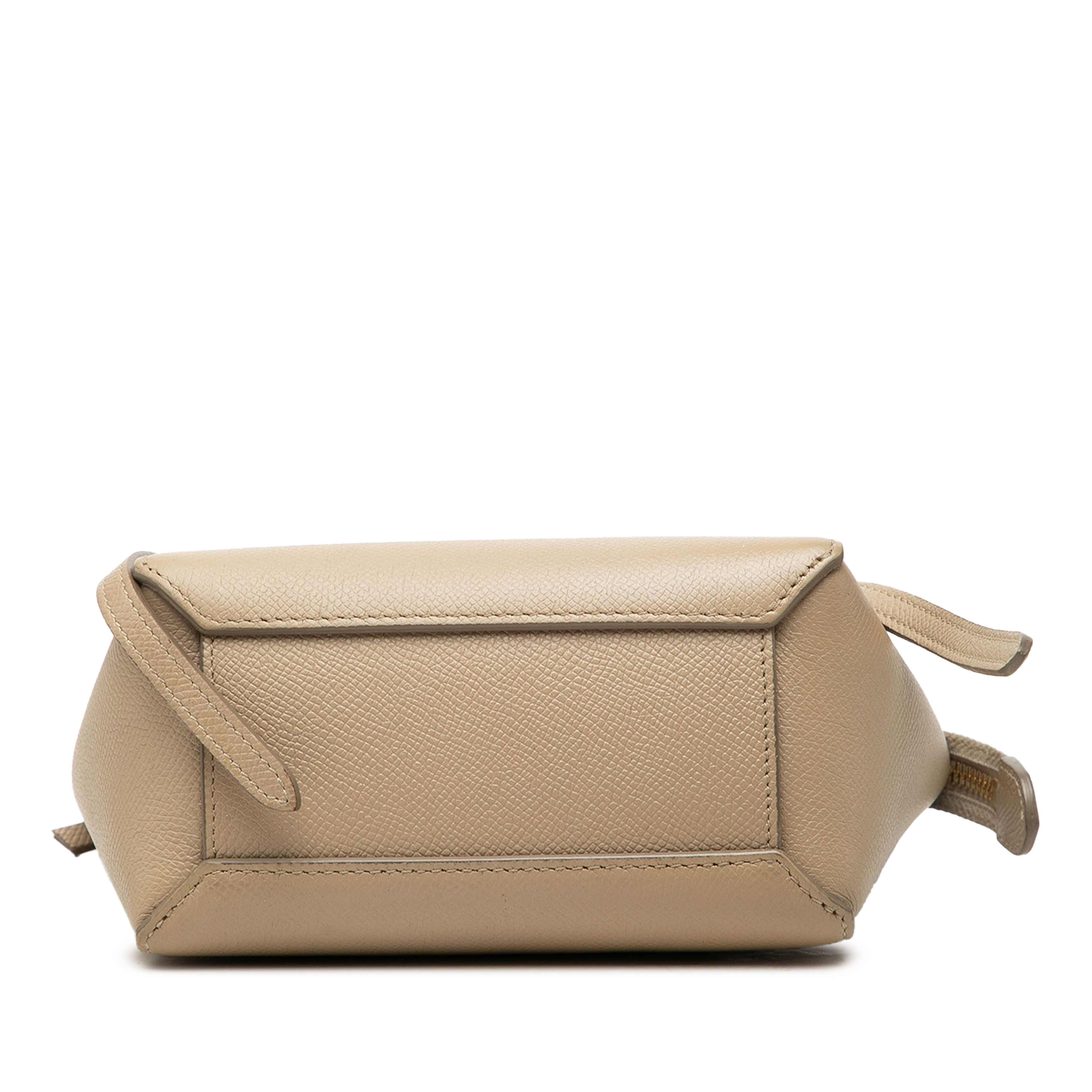 Celine Pico Grained Calfskin Belt Bag, från Luxclusif, i färgen beige. Klicka för att öppna bilden i stort format
