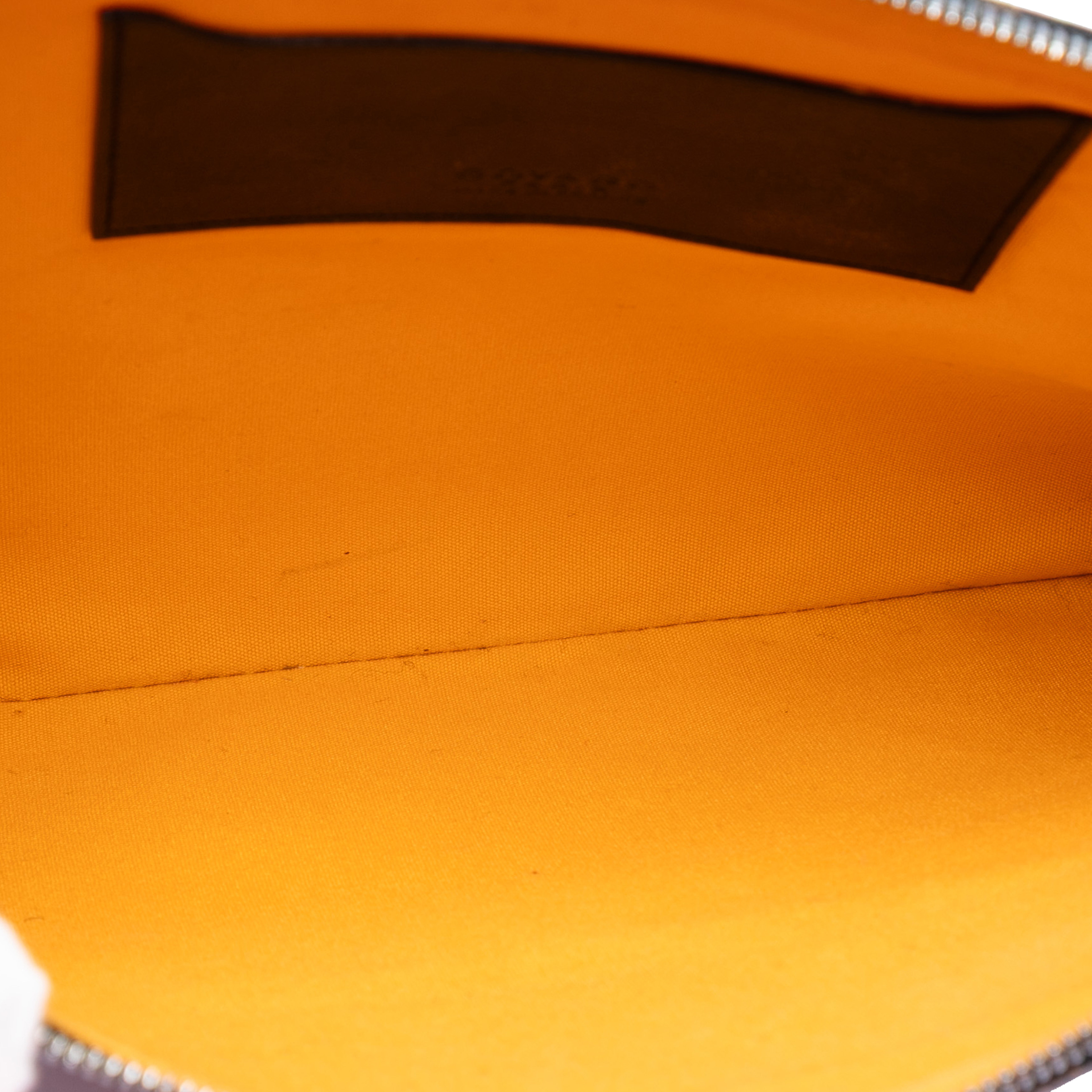 Goyard Goyardine Senat Mm, från Luxclusif, i färgen black. Klicka för att öppna bilden i stort format