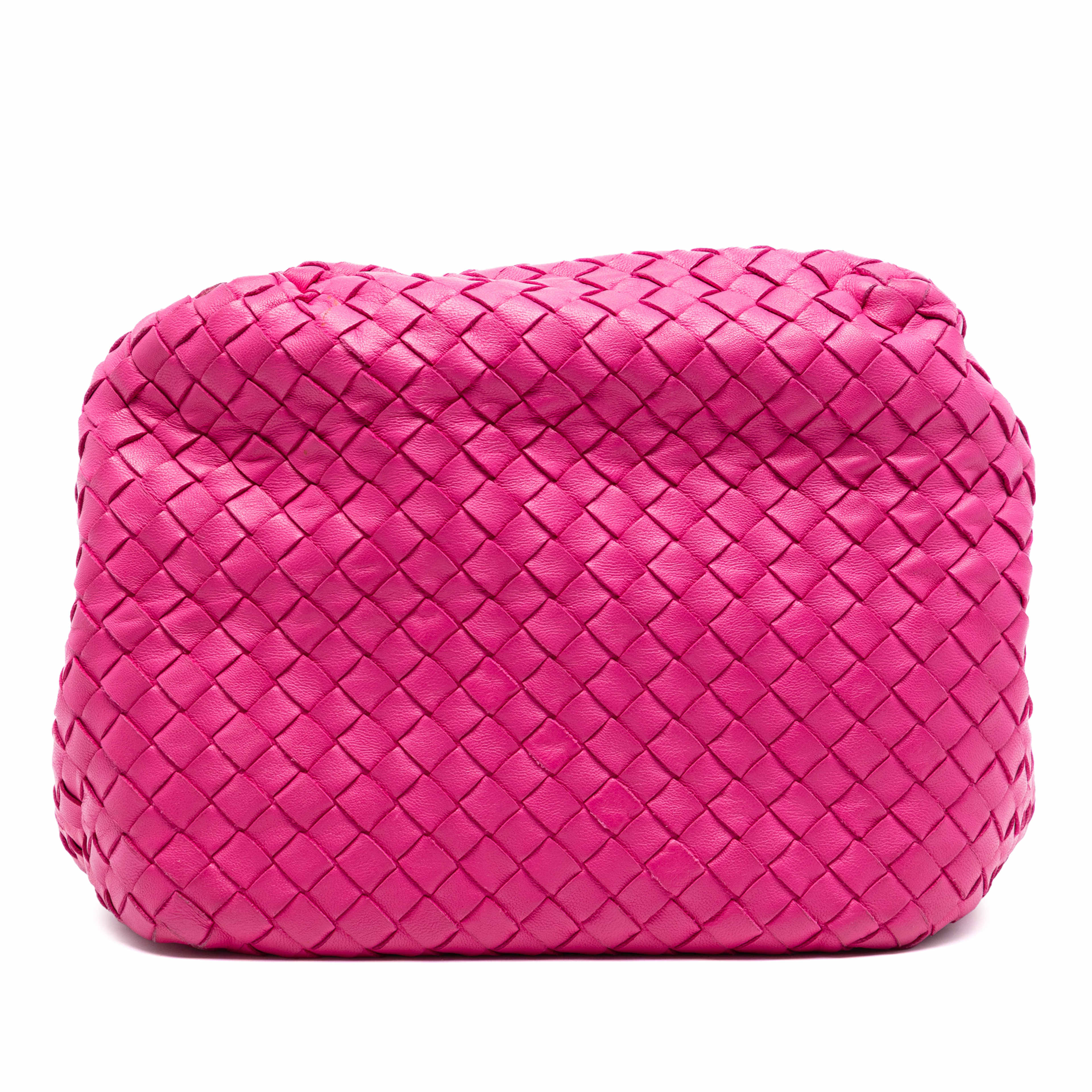 Bottega Veneta Nappa Intrecciato Cube Crossbody, från Luxclusif, i färgen rosa. Klicka för att öppna bilden i stort format