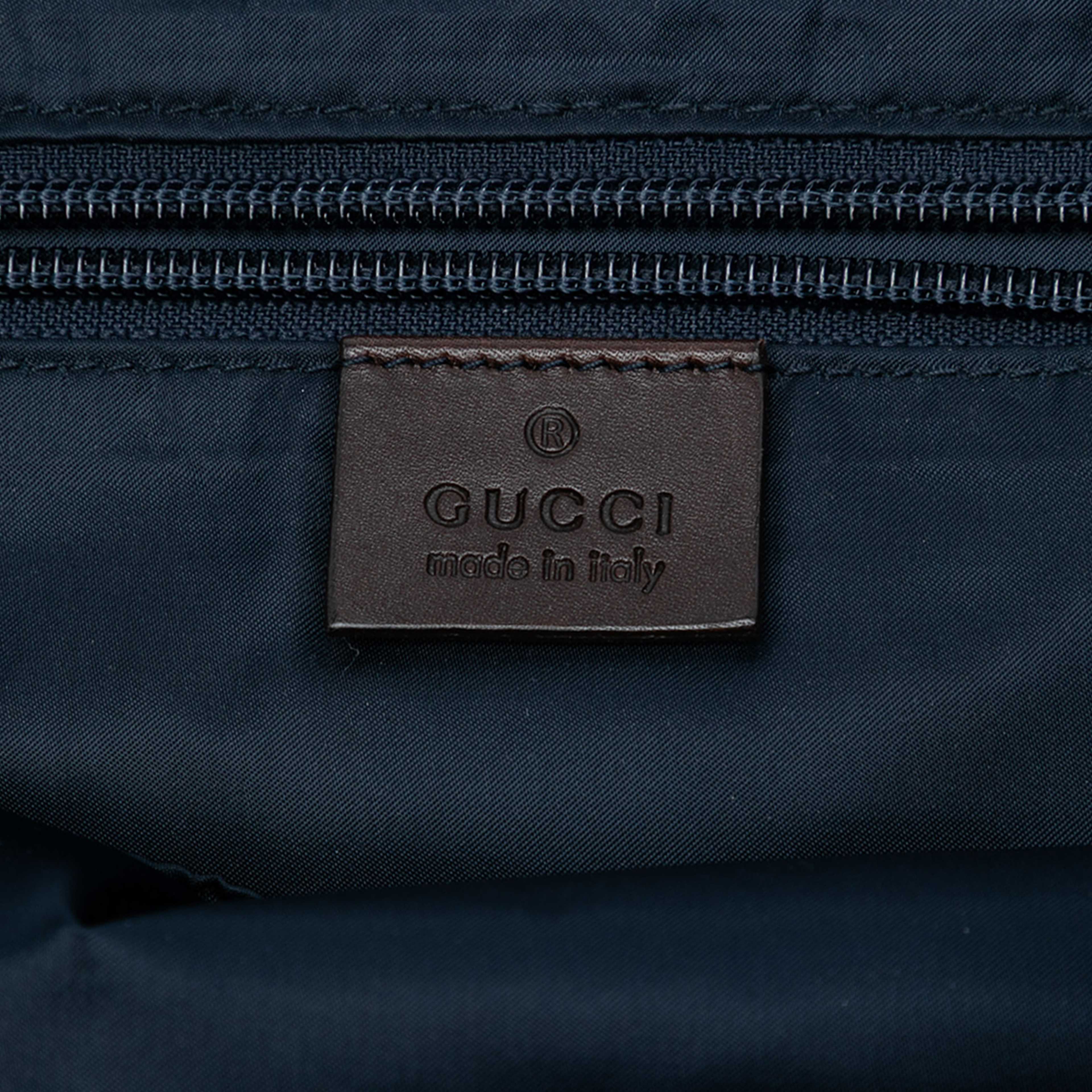 Gucci Diamante Web Nylon Tote, från Luxclusif, i färgen navy. Klicka för att öppna bilden i stort format