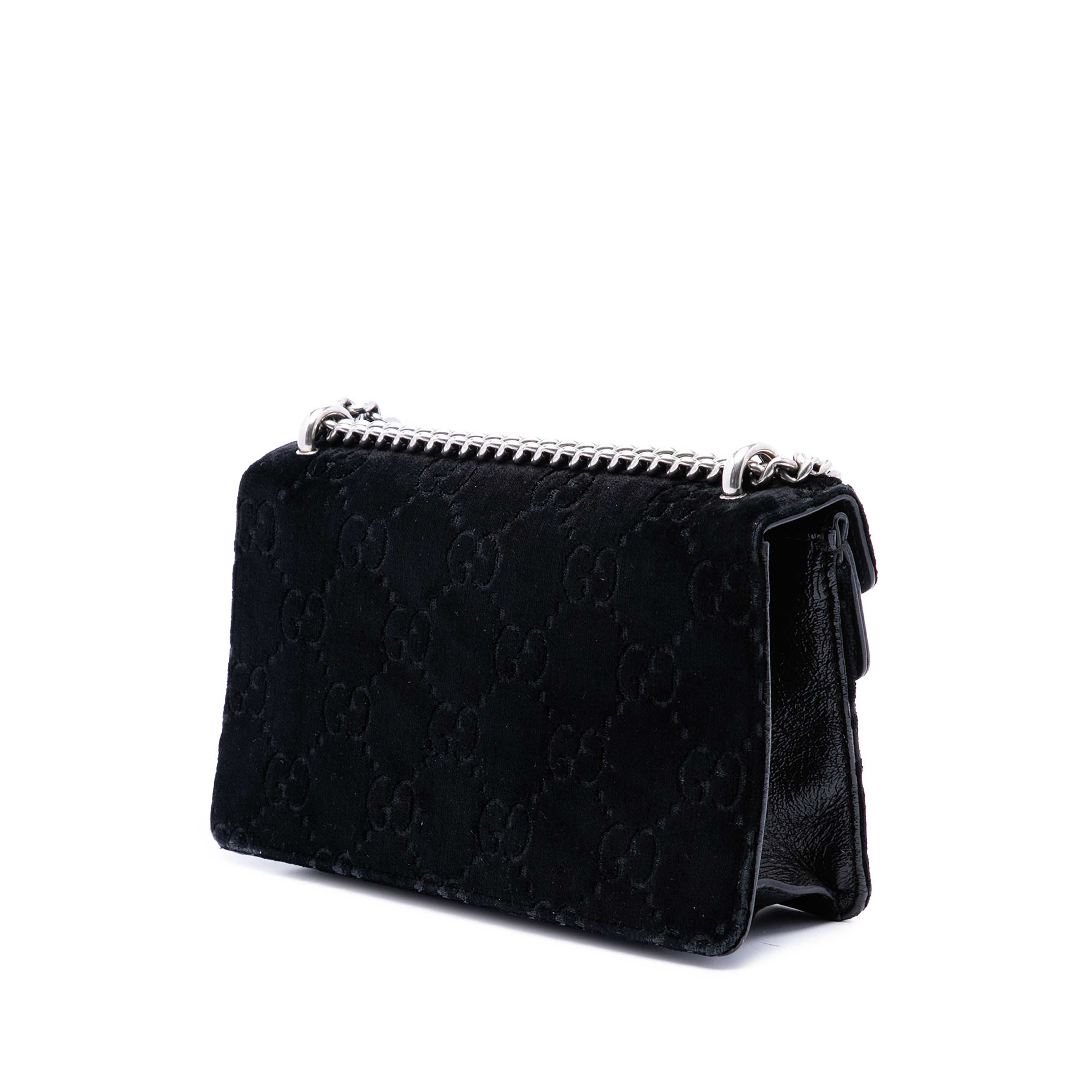 Gucci Medium Gg Velvet Dionysus Crossbody, från Luxclusif, i färgen svart. Klicka för att öppna bilden i stort format