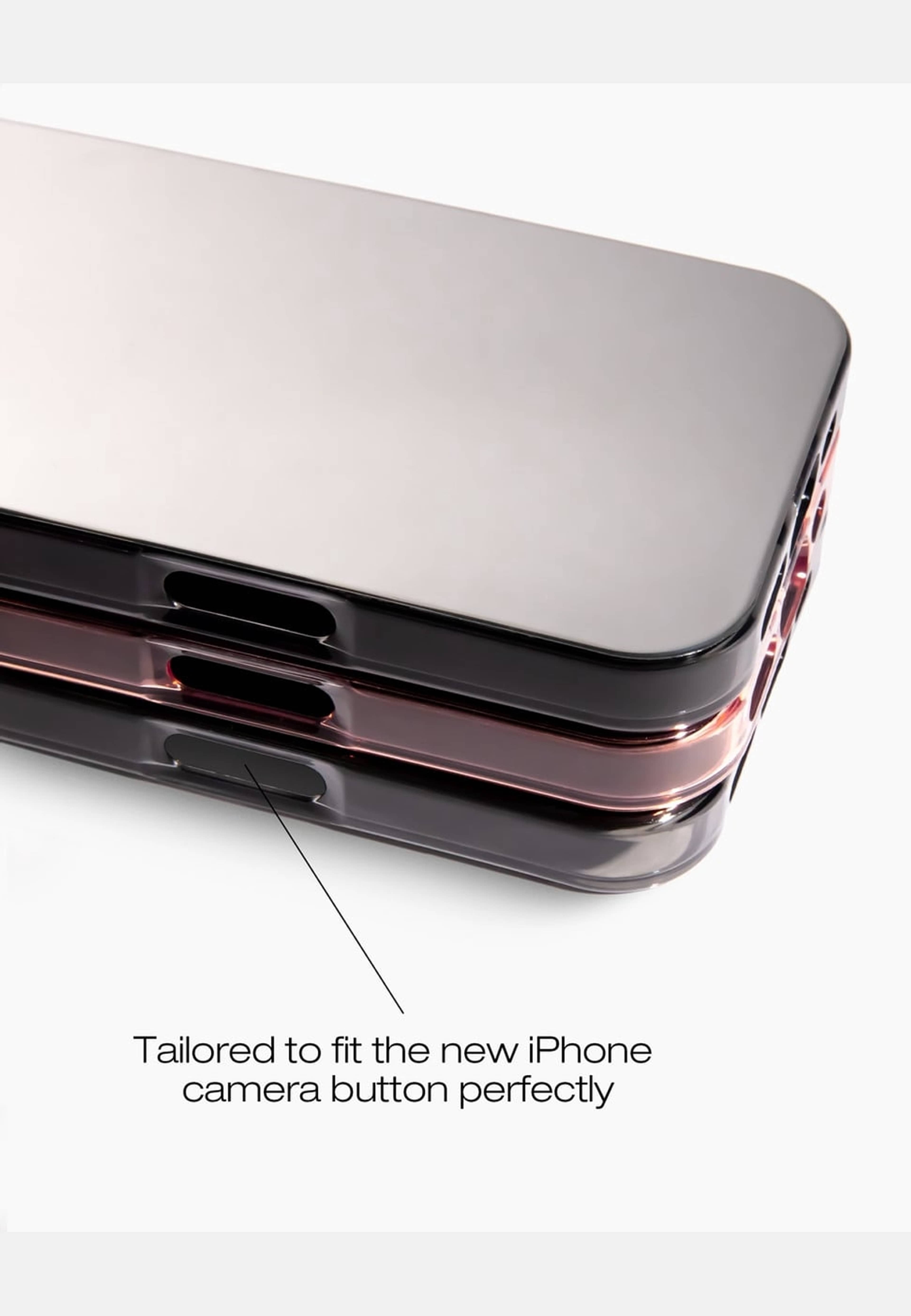 Mirror Case Magsafe Iphone, från Ideal Of Sweden, i färgen gold. Klicka för att öppna bilden i stort format