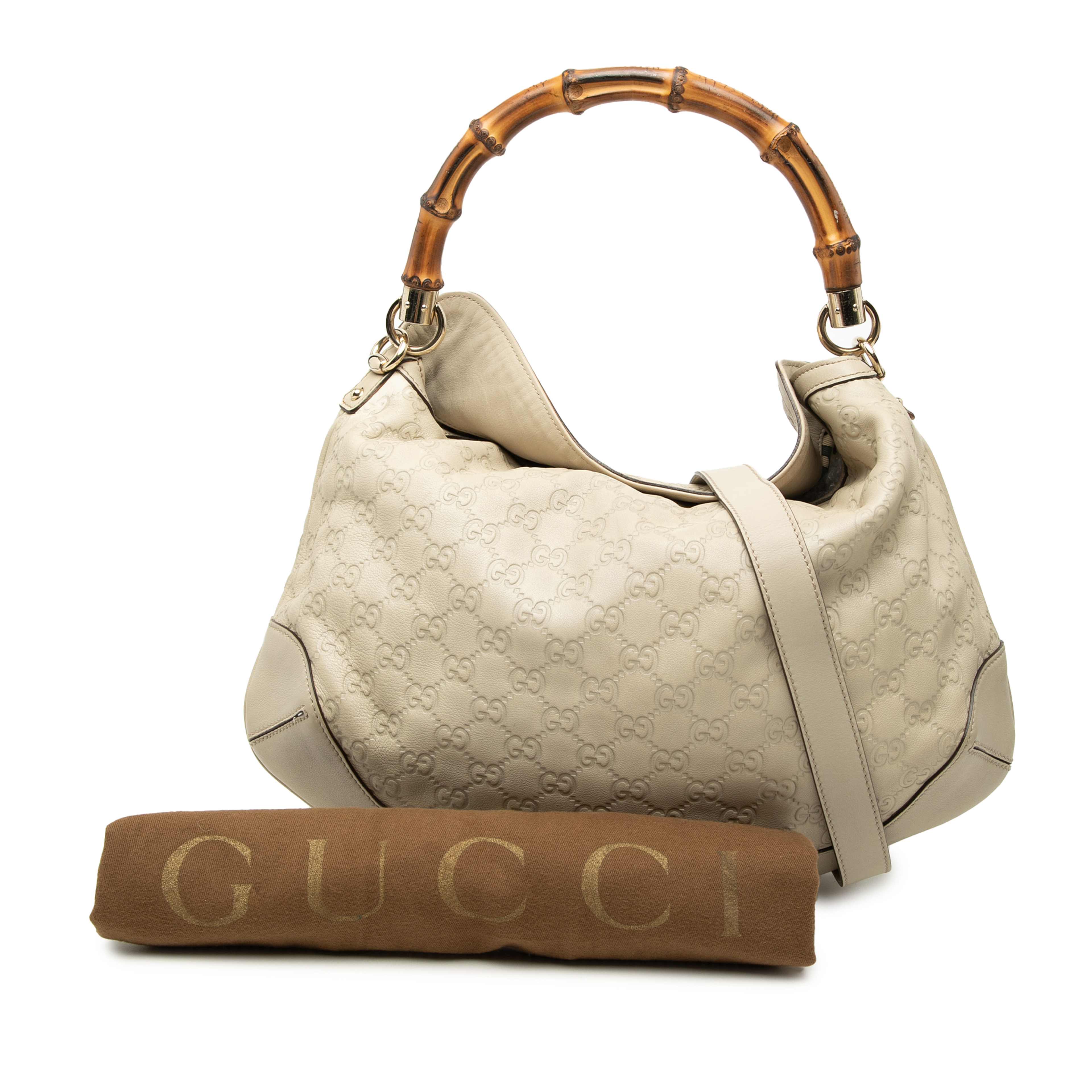 Gucci Guccissima Bamboo Peggy Satchel, från Luxclusif, i färgen vit. Klicka för att öppna bilden i stort format