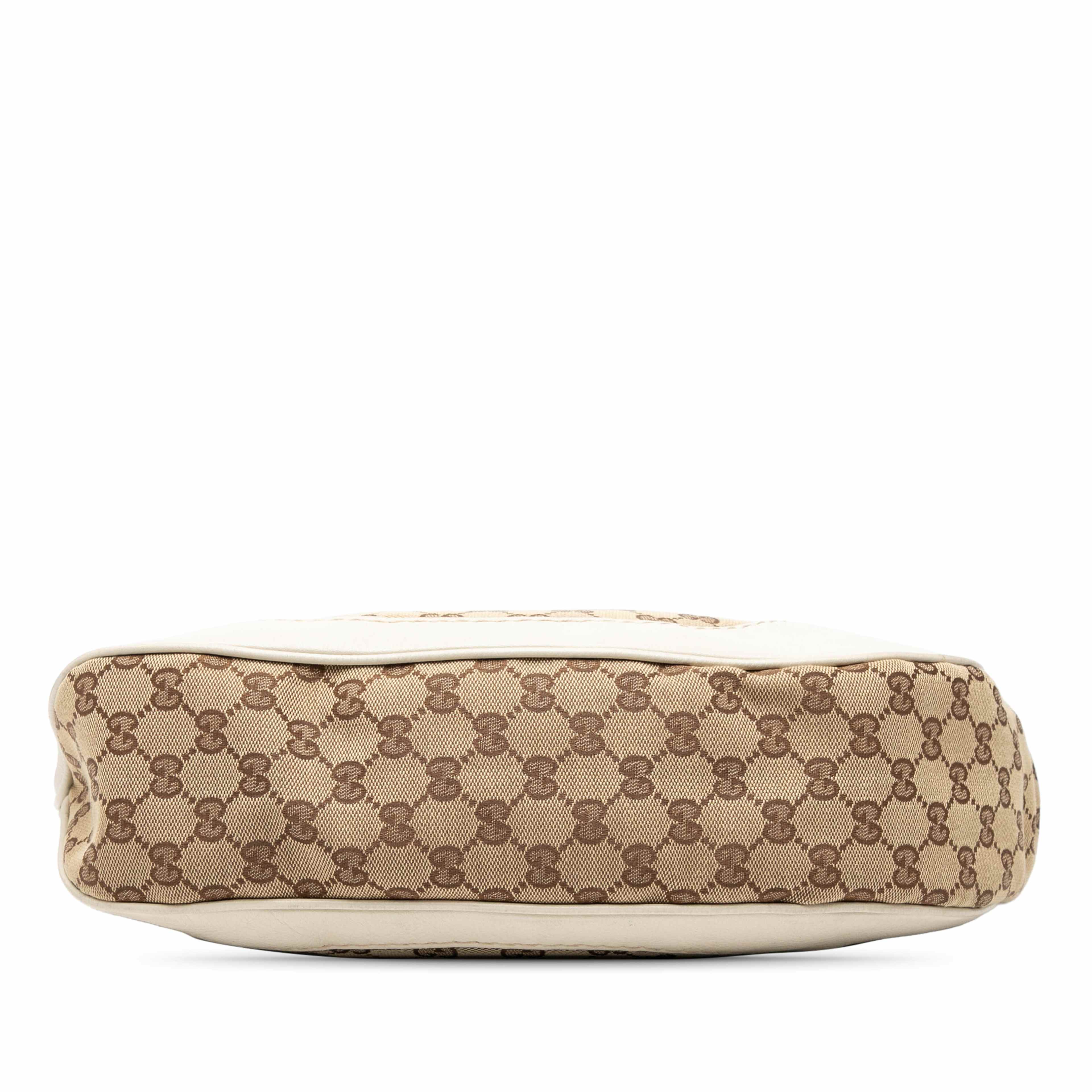 Gucci Gg Canvas Charlotte Crossbody, från Luxclusif, i färgen beige. Klicka för att öppna bilden i stort format