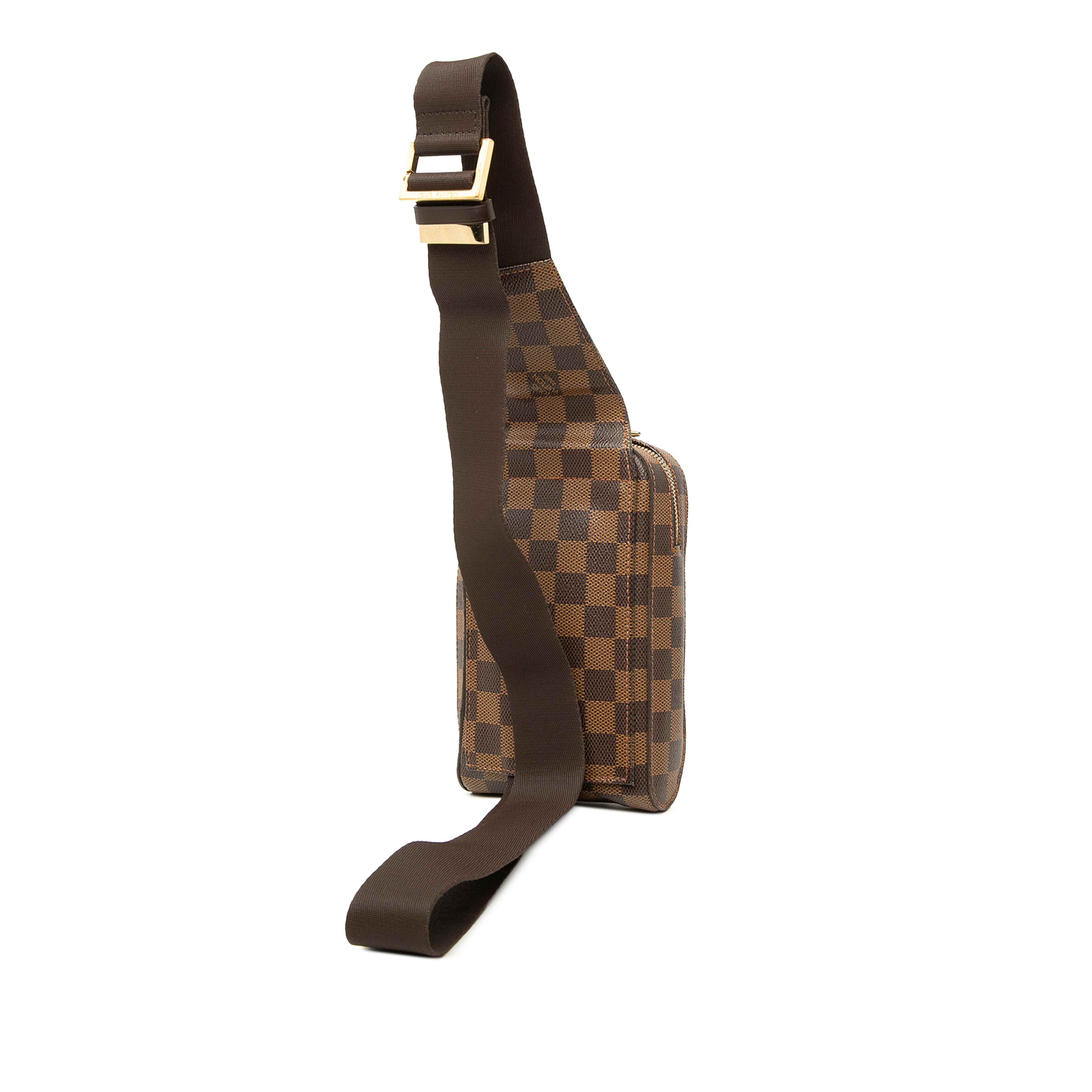 Louis Vuitton Damier Ebene Geronimos, från Luxclusif, i färgen brun. Klicka för att öppna bilden i stort format