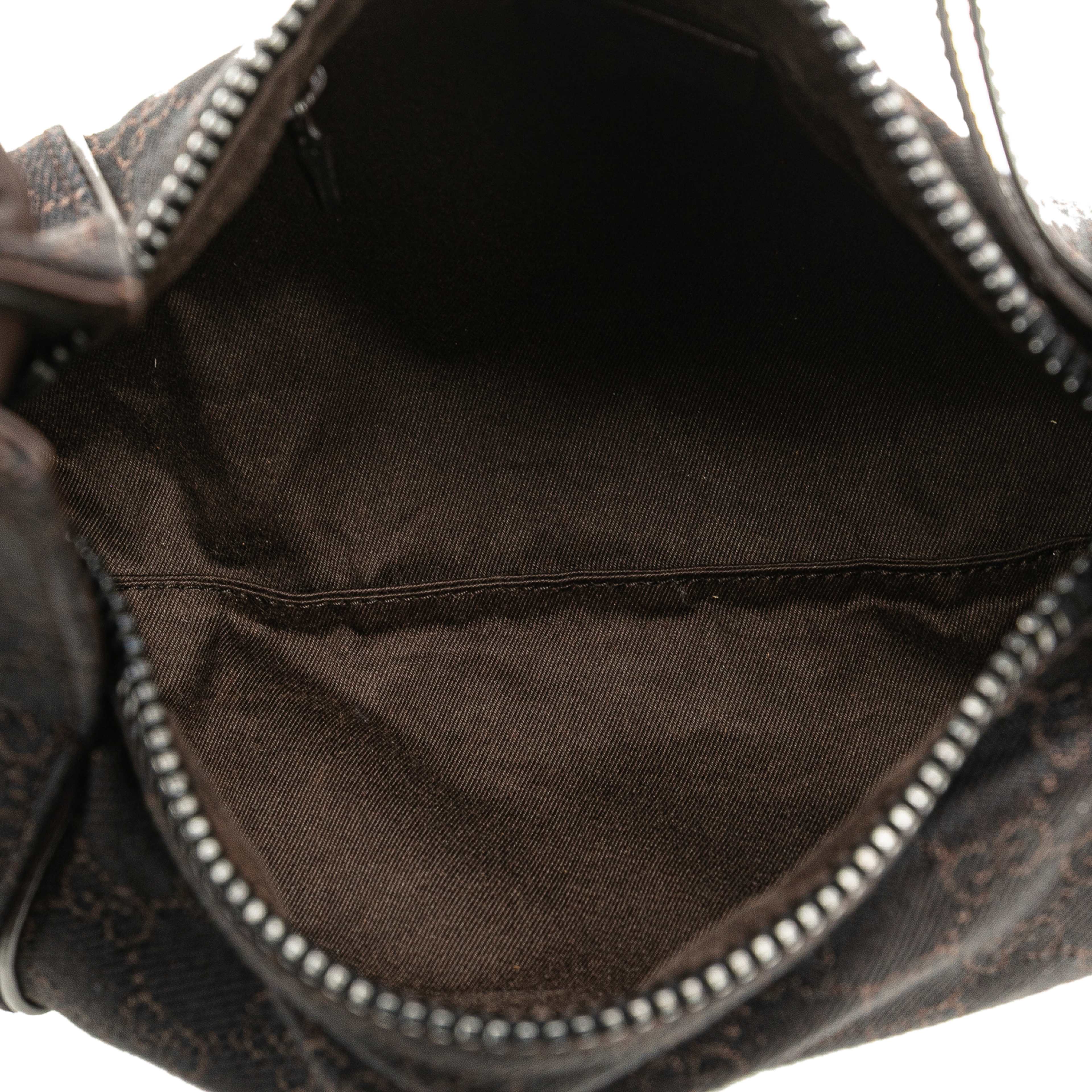 Gucci Gg Denim Handbag, från Luxclusif, i färgen dark brown.