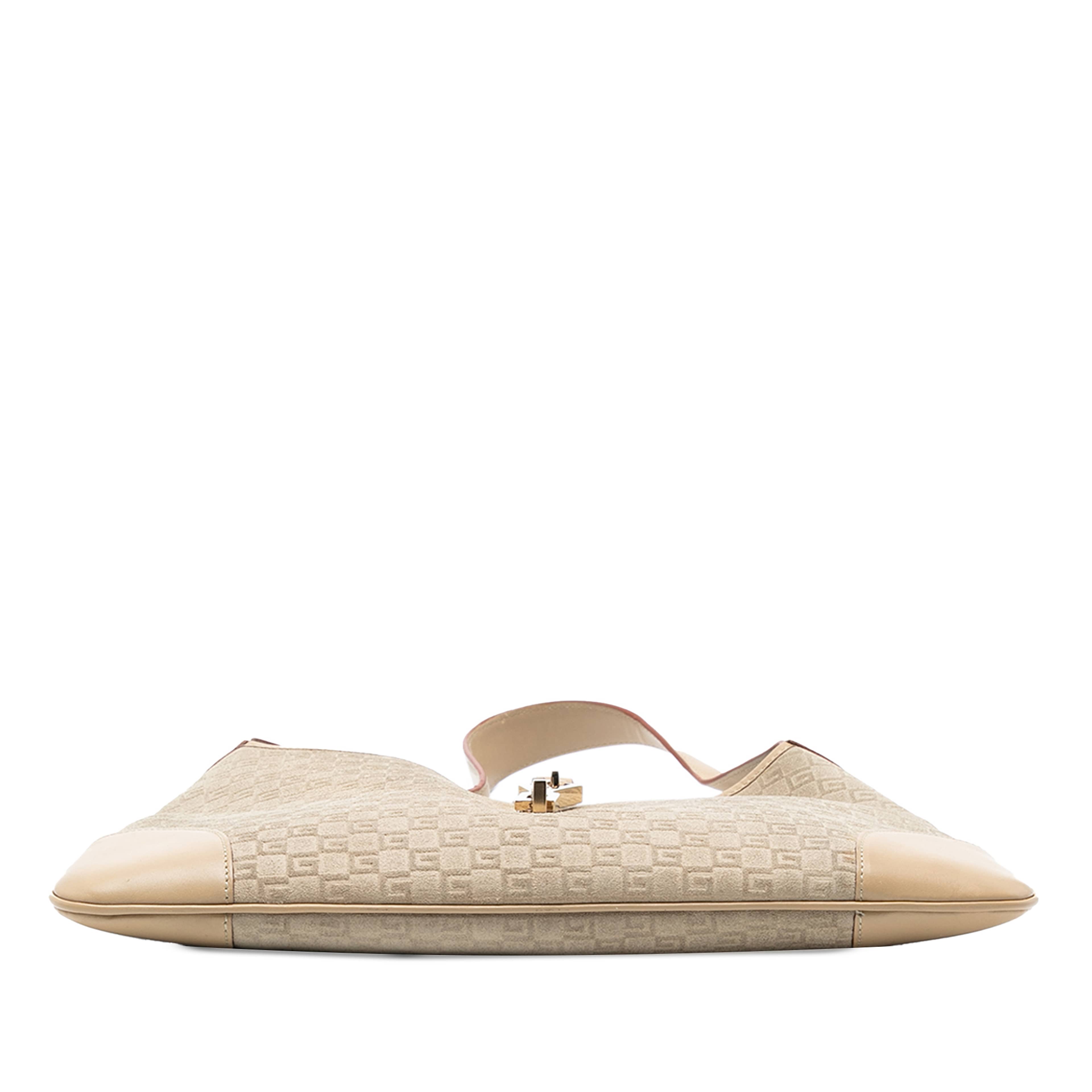 Gucci G Square Suede Jackie Hobo, från Luxclusif, i färgen beige. Klicka för att öppna bilden i stort format