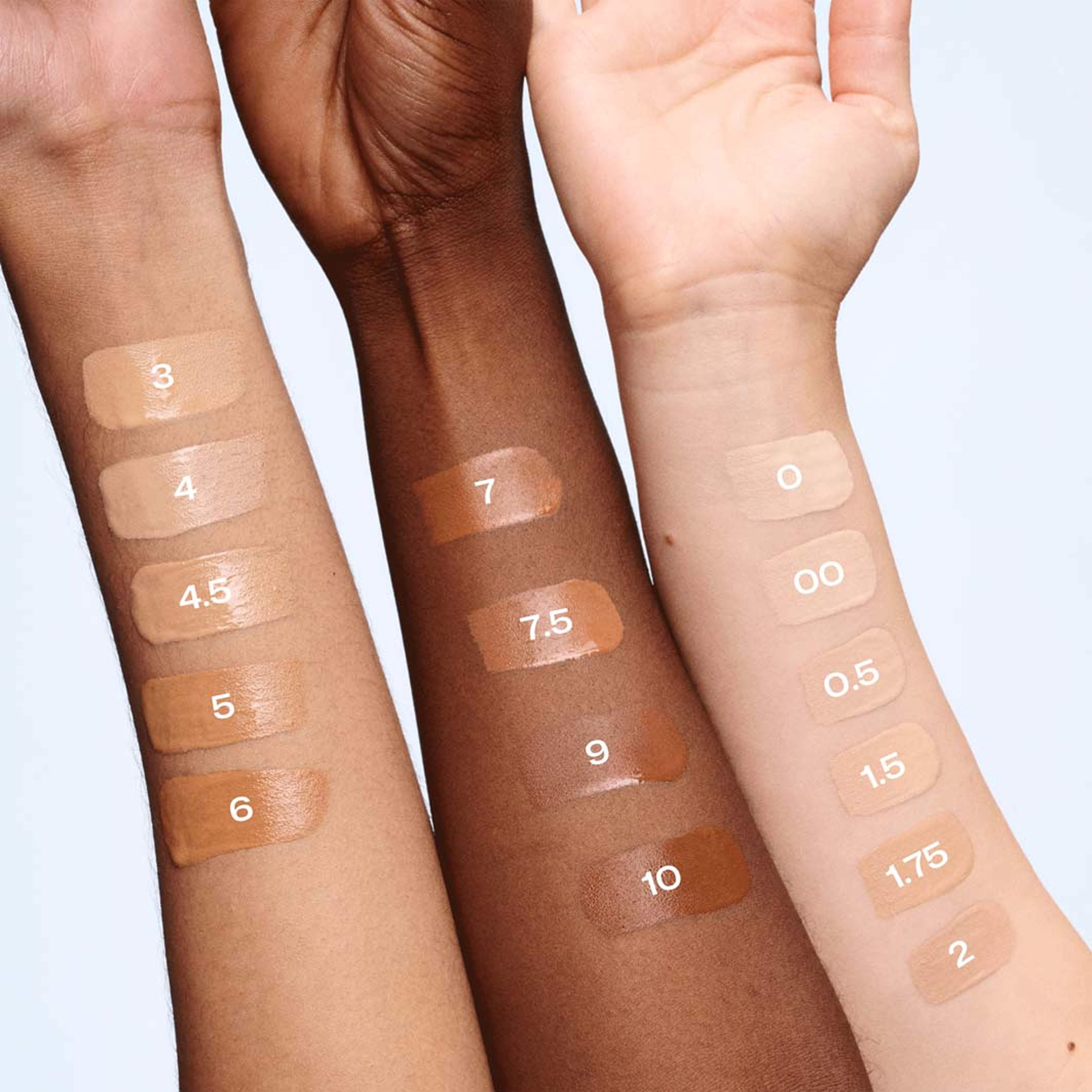 Blur Even Cover Foundation, från Lumene, i färgen 1.5. Klicka för att öppna bilden i stort format