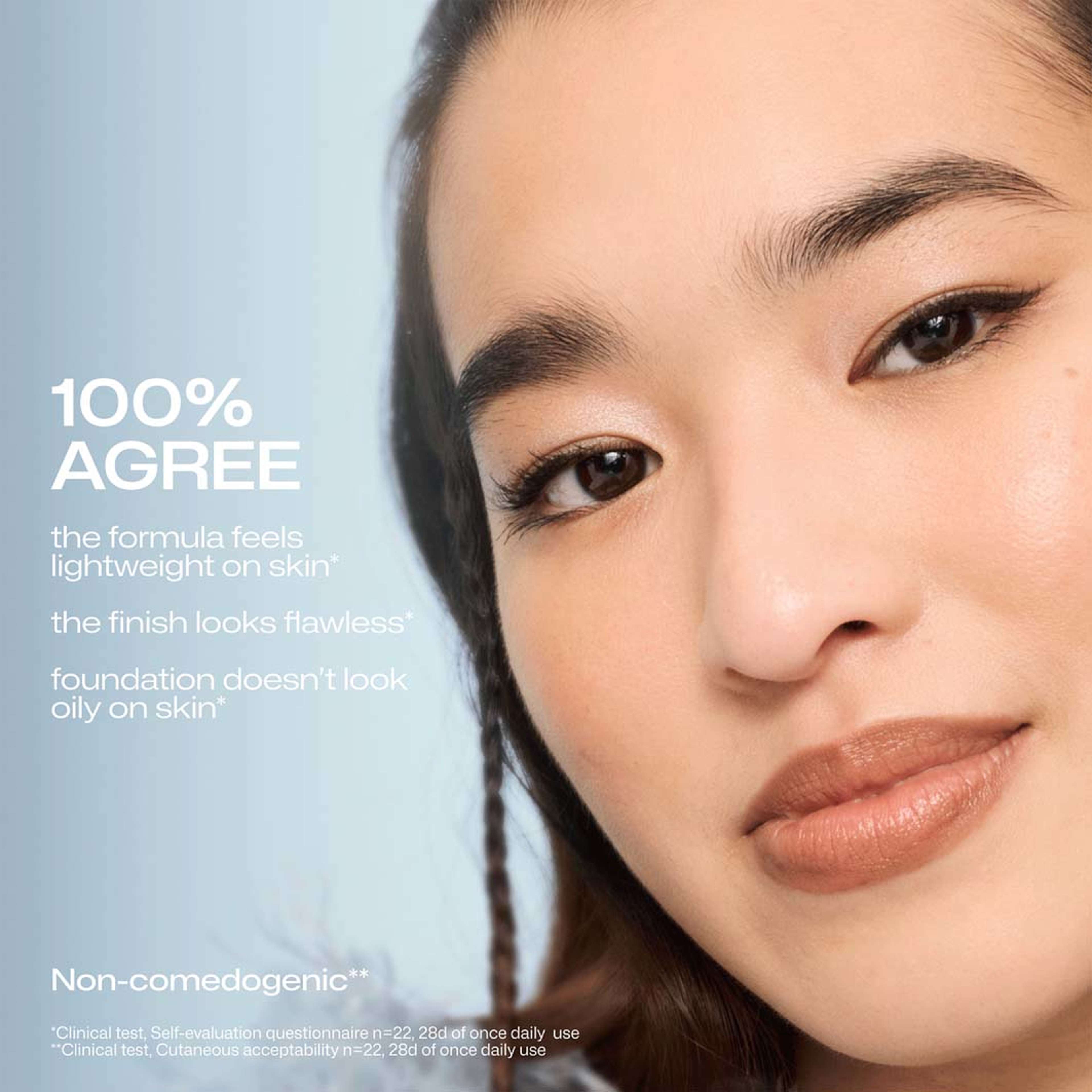 Blur Even Cover Foundation, från Lumene, i färgen 1.5. Klicka för att öppna bilden i stort format