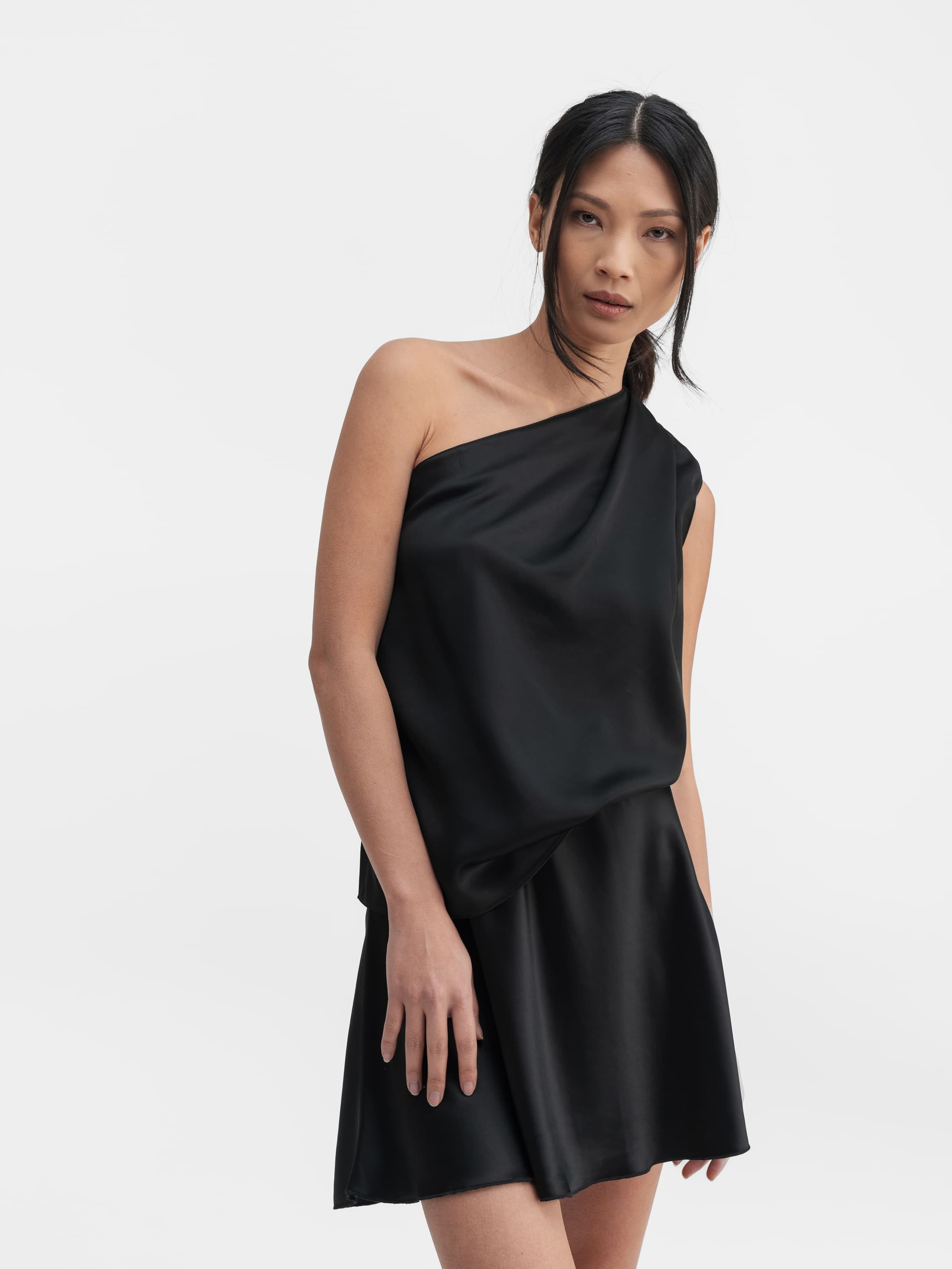 Hana Satin Short Skirt