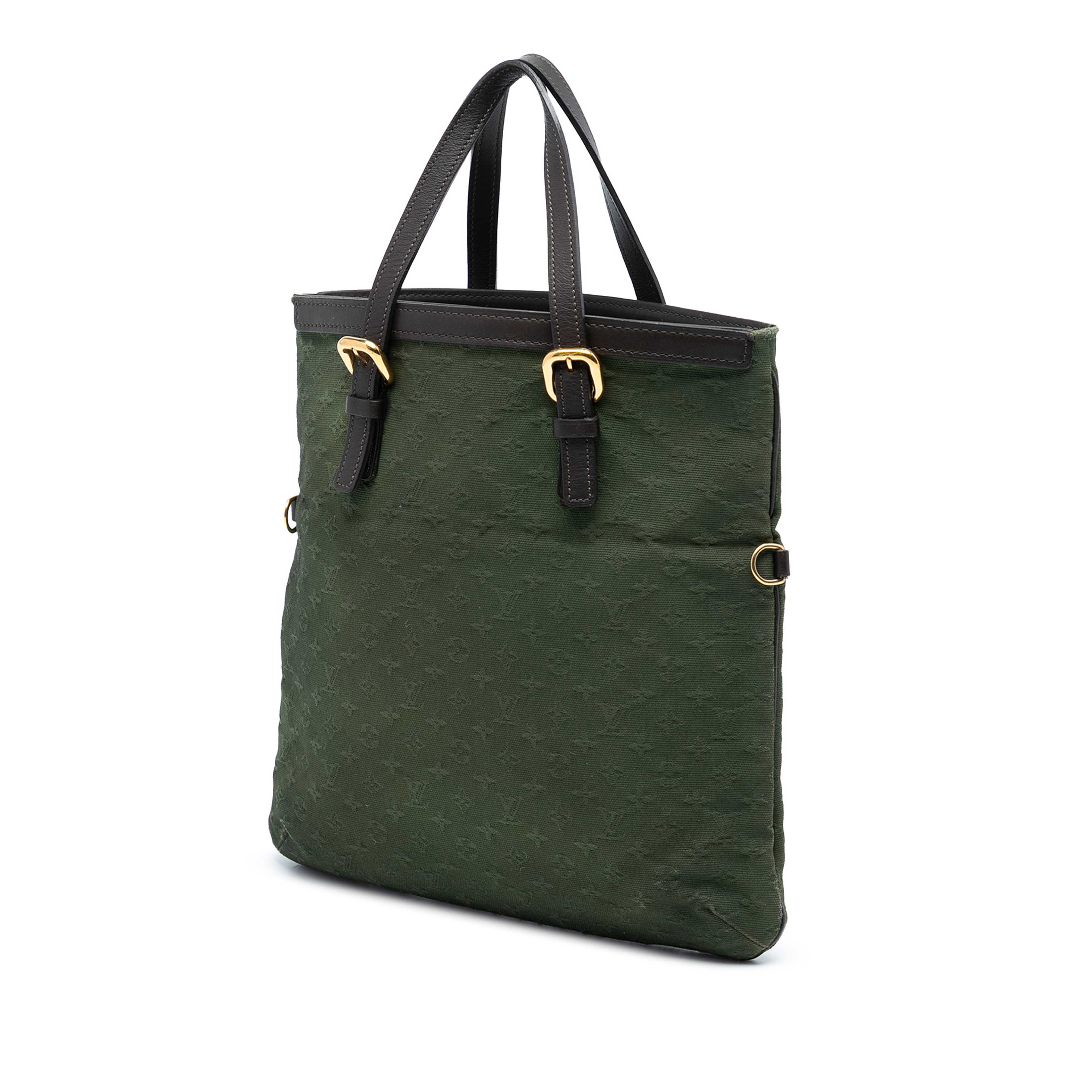 Louis Vuitton Monogram Mini Lin Francoise, från Luxclusif, i färgen green. Klicka för att öppna bilden i stort format