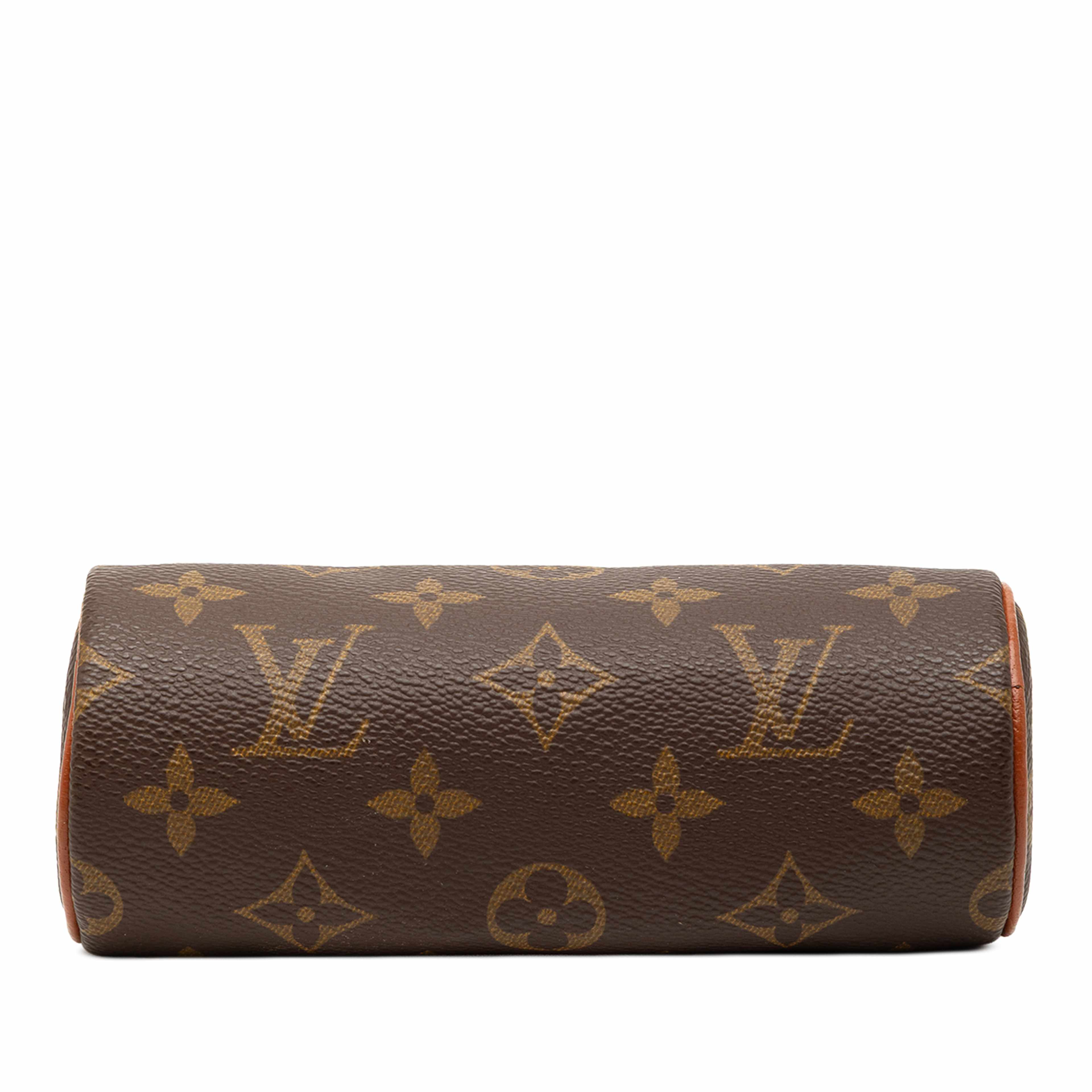 Louis Vuitton Monogram Papillon Pochette, från Luxclusif, i färgen brown. Klicka för att öppna bilden i stort format