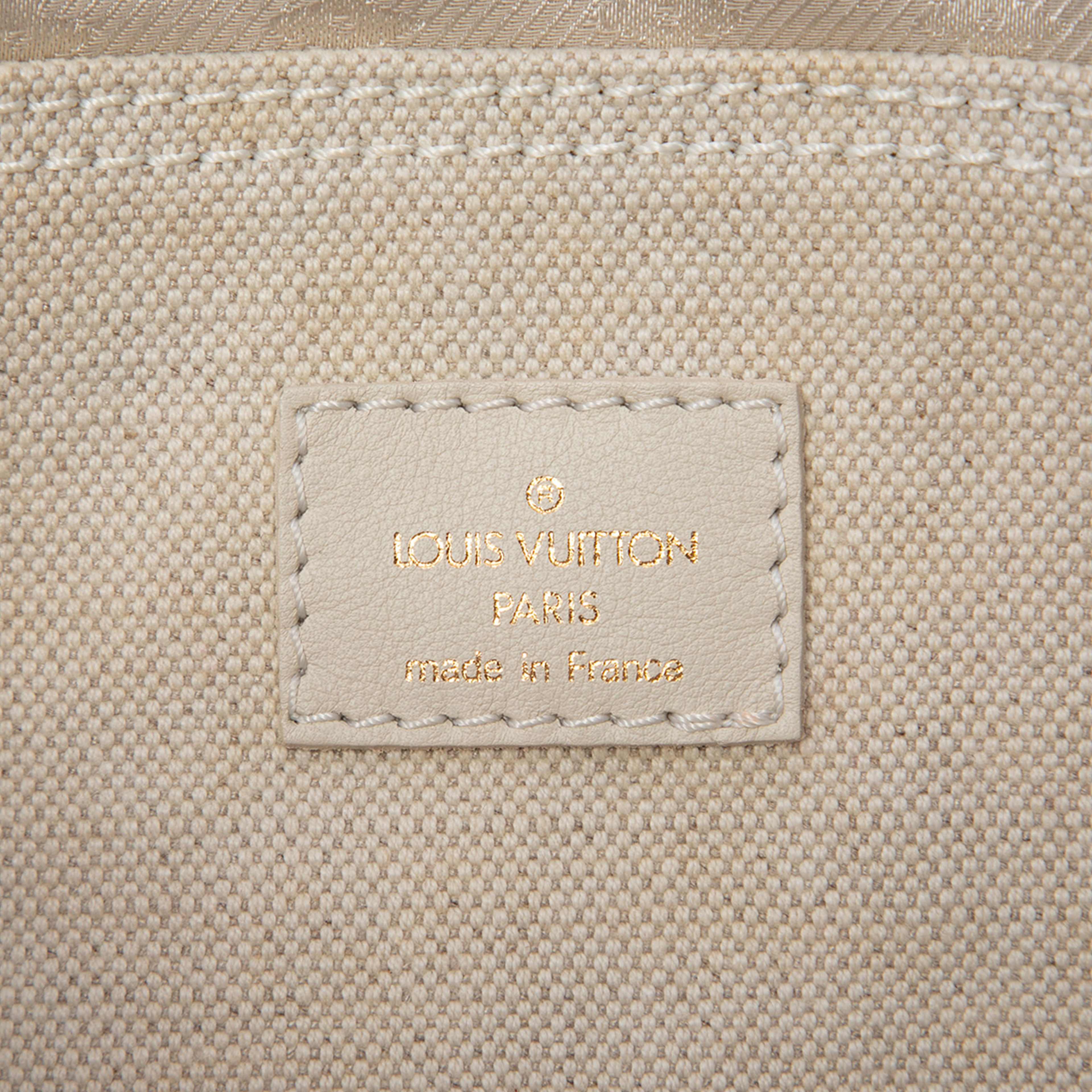 Louis Vuitton Polka Dots Panama Tinkerbell, från Luxclusif, i färgen vit. Klicka för att öppna bilden i stort format