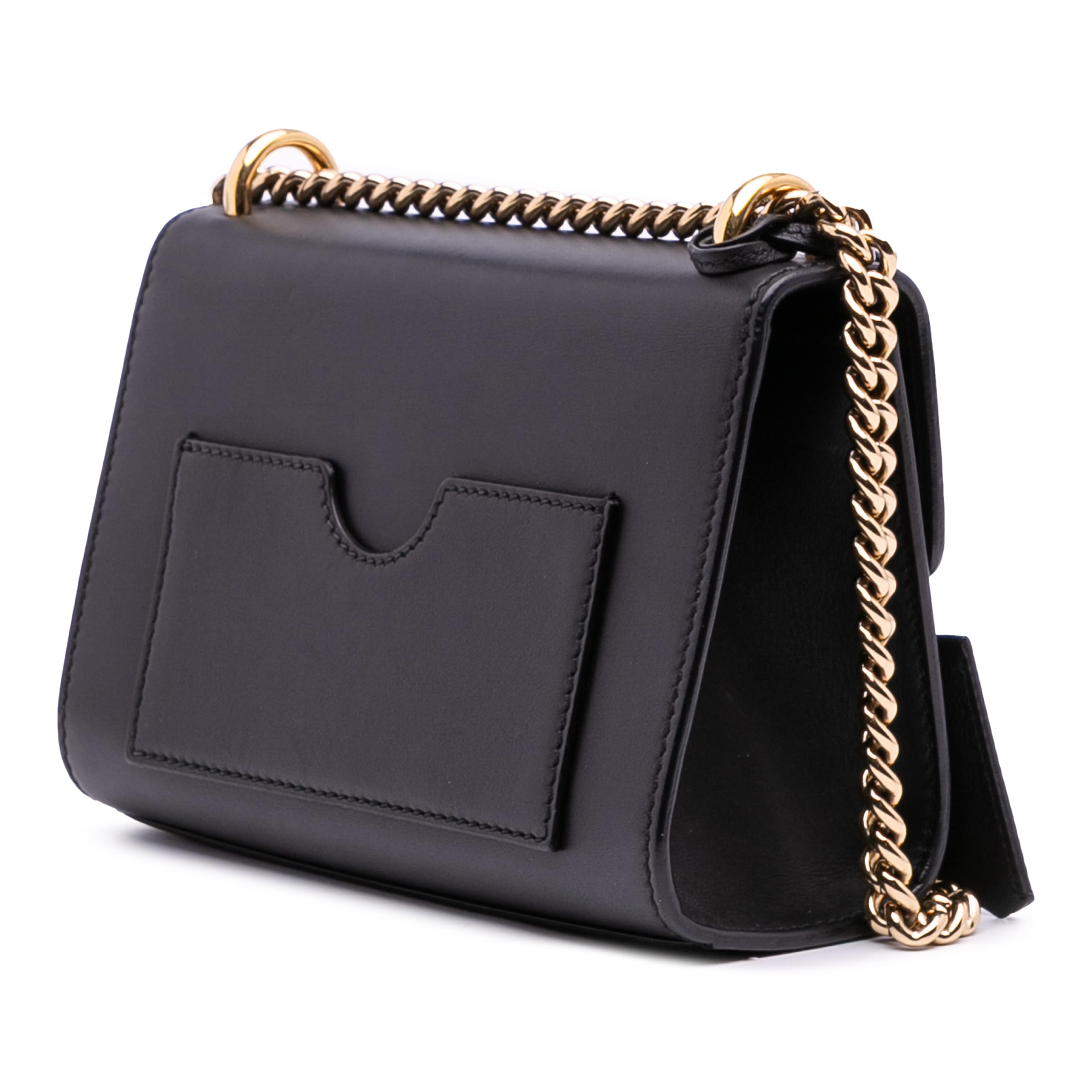 Gucci Small Leather Padlock Crossbody, från Luxclusif, i färgen black. Klicka för att öppna bilden i stort format