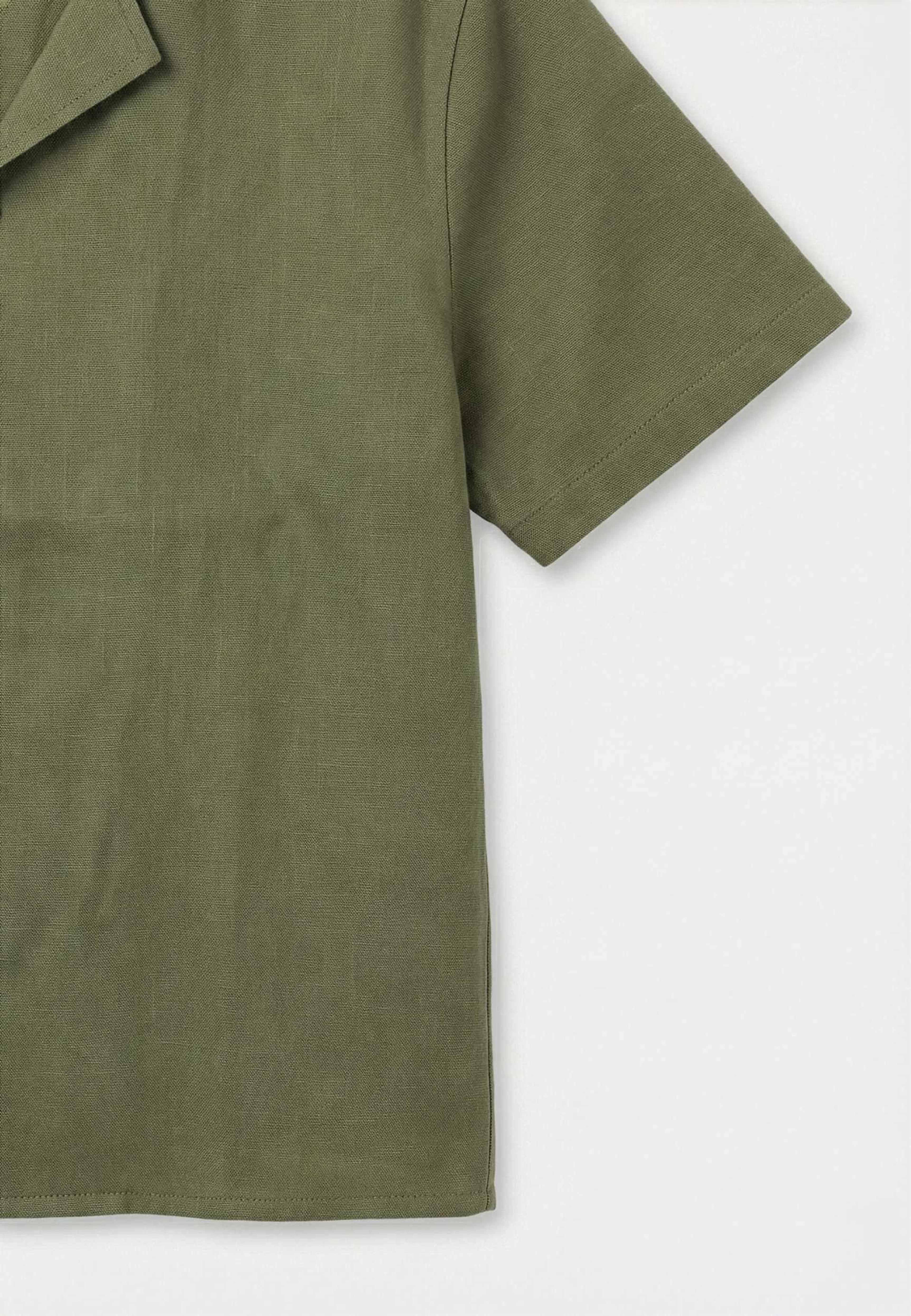 Ordy Linen Shirt, från Ciszere, i färgen green. Klicka för att öppna bilden i stort format