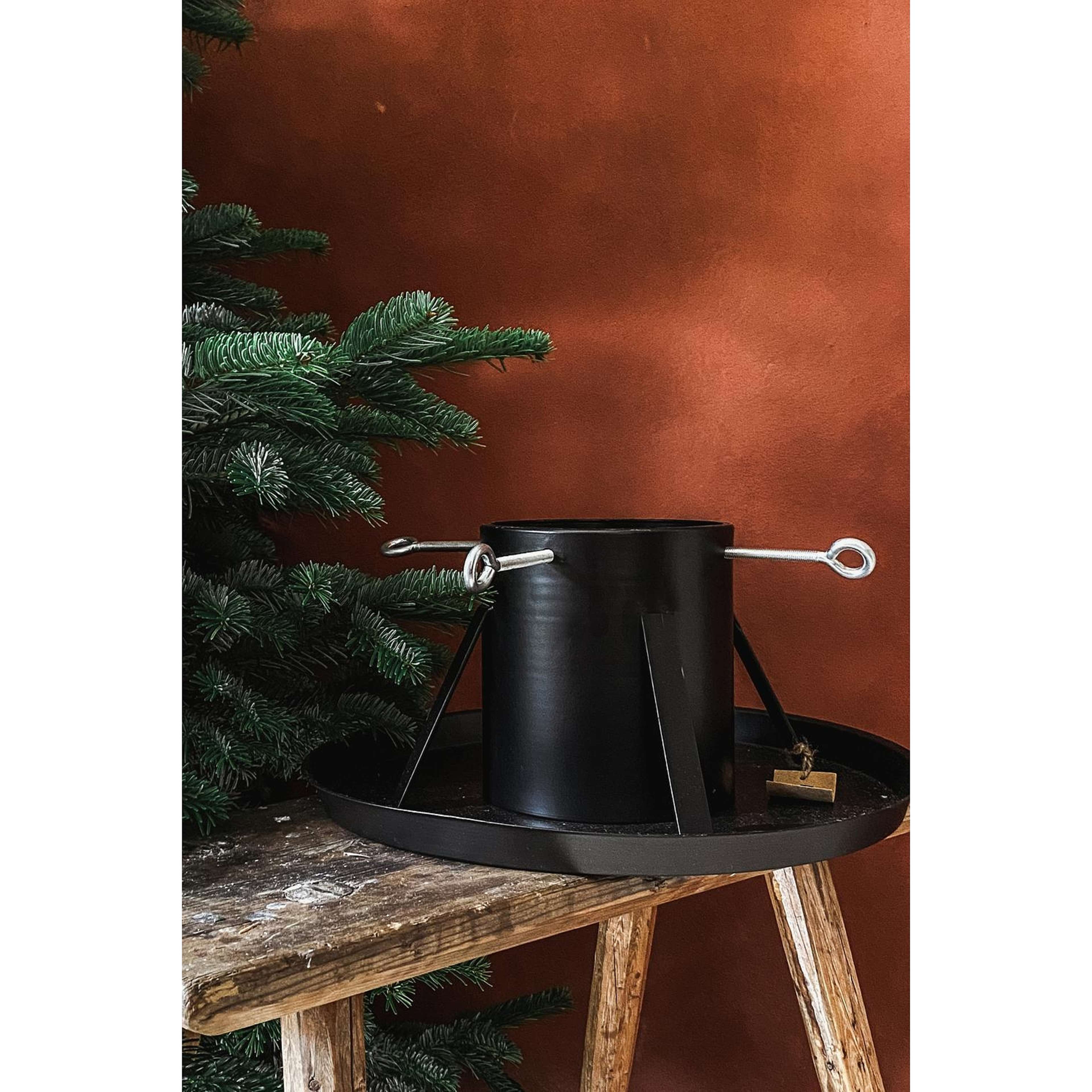 Julgransfot Stand Deluxe, från by Benson, i färgen svart. Klicka för att öppna bilden i stort format