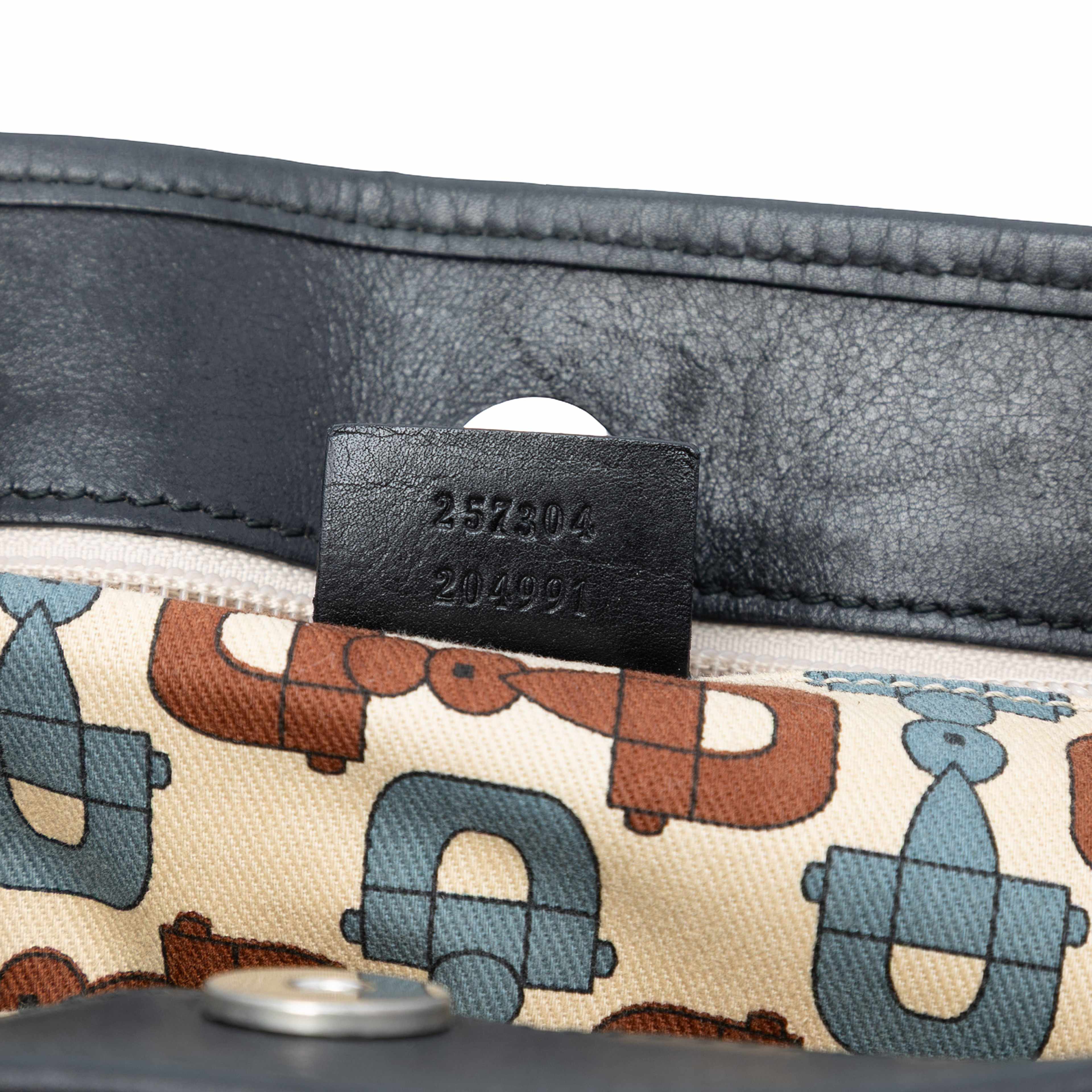 Gucci Gg Nylon Joy Tote, från Luxclusif, i färgen brun. Klicka för att öppna bilden i stort format
