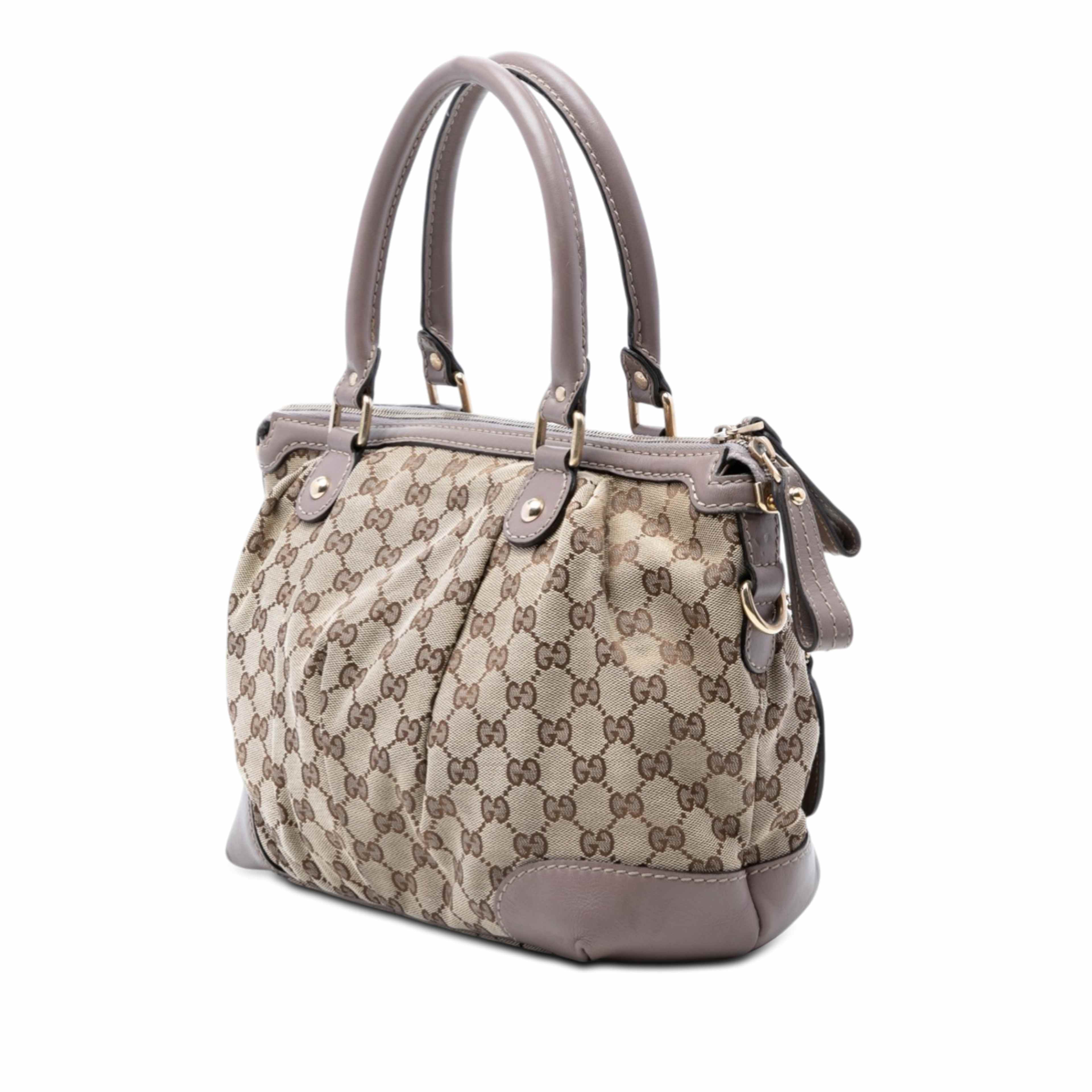 Gucci Gg Canvas Sukey Satchel, från Luxclusif, i färgen beige. Klicka för att öppna bilden i stort format