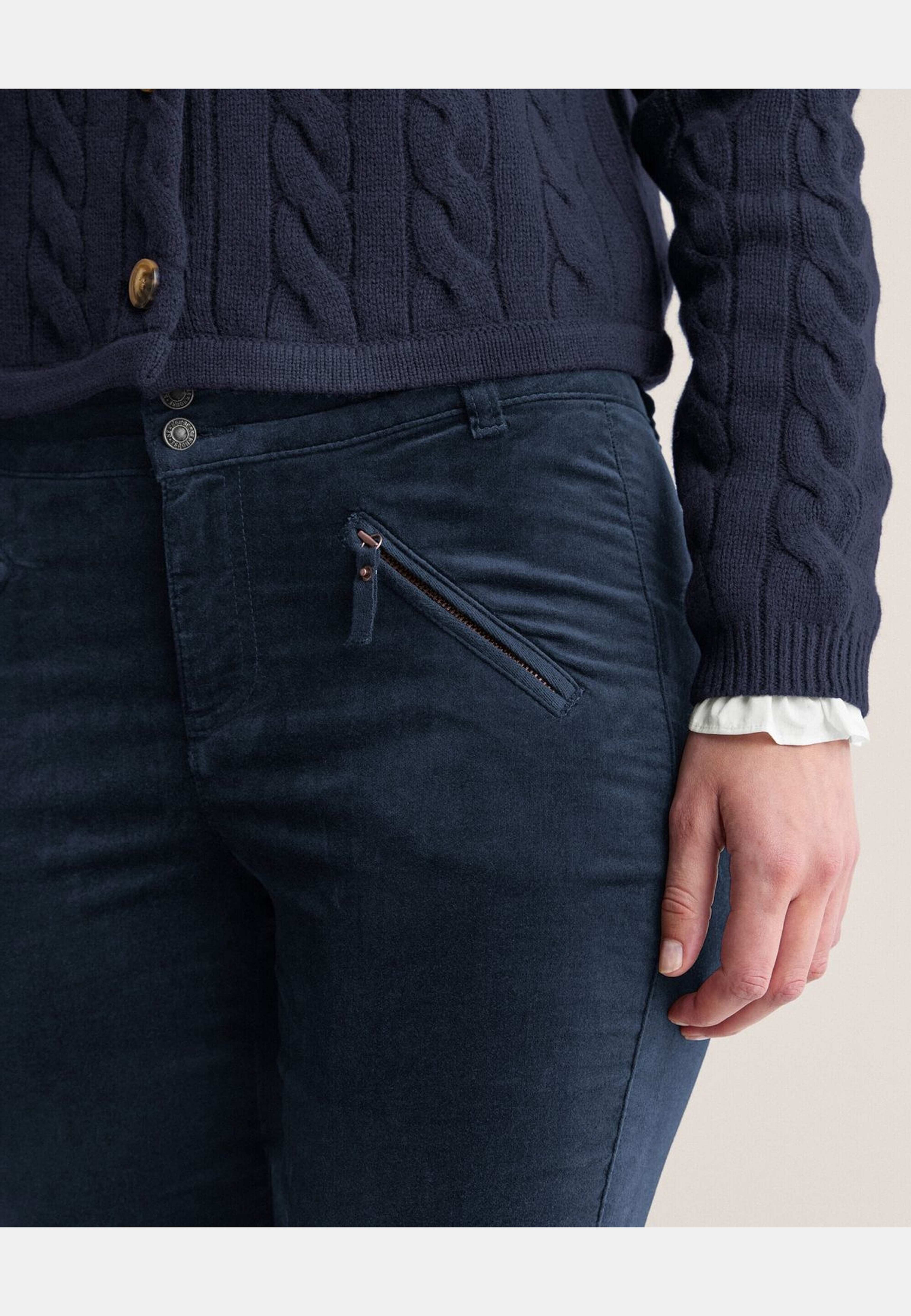 Sammetsbyxa Jodhpurs, från Newhouse, i färgen marinblå. Klicka för att öppna bilden i stort format