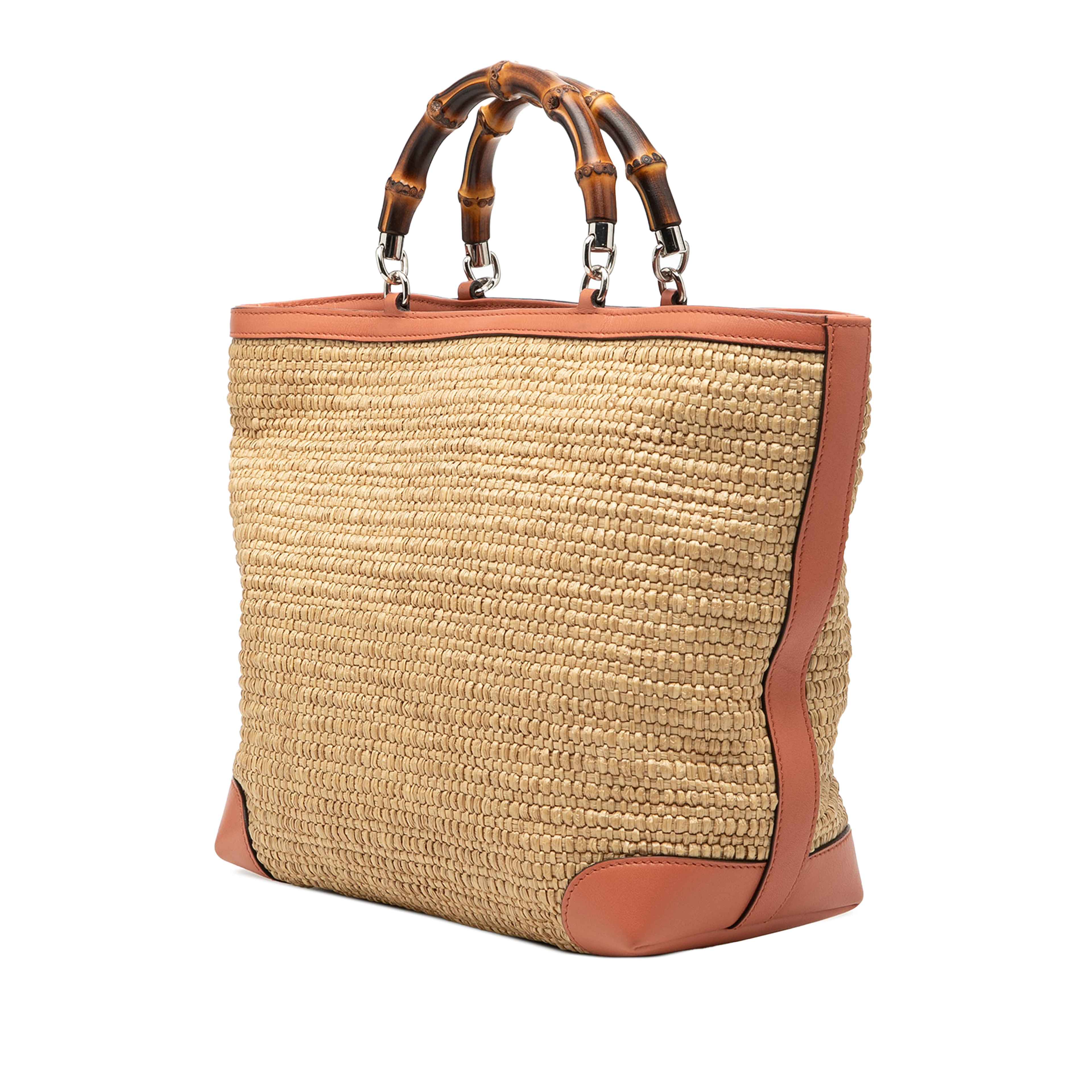 Gucci Raffia Bamboo Childrens Tote, från Luxclusif, i färgen beige. Klicka för att öppna bilden i stort format