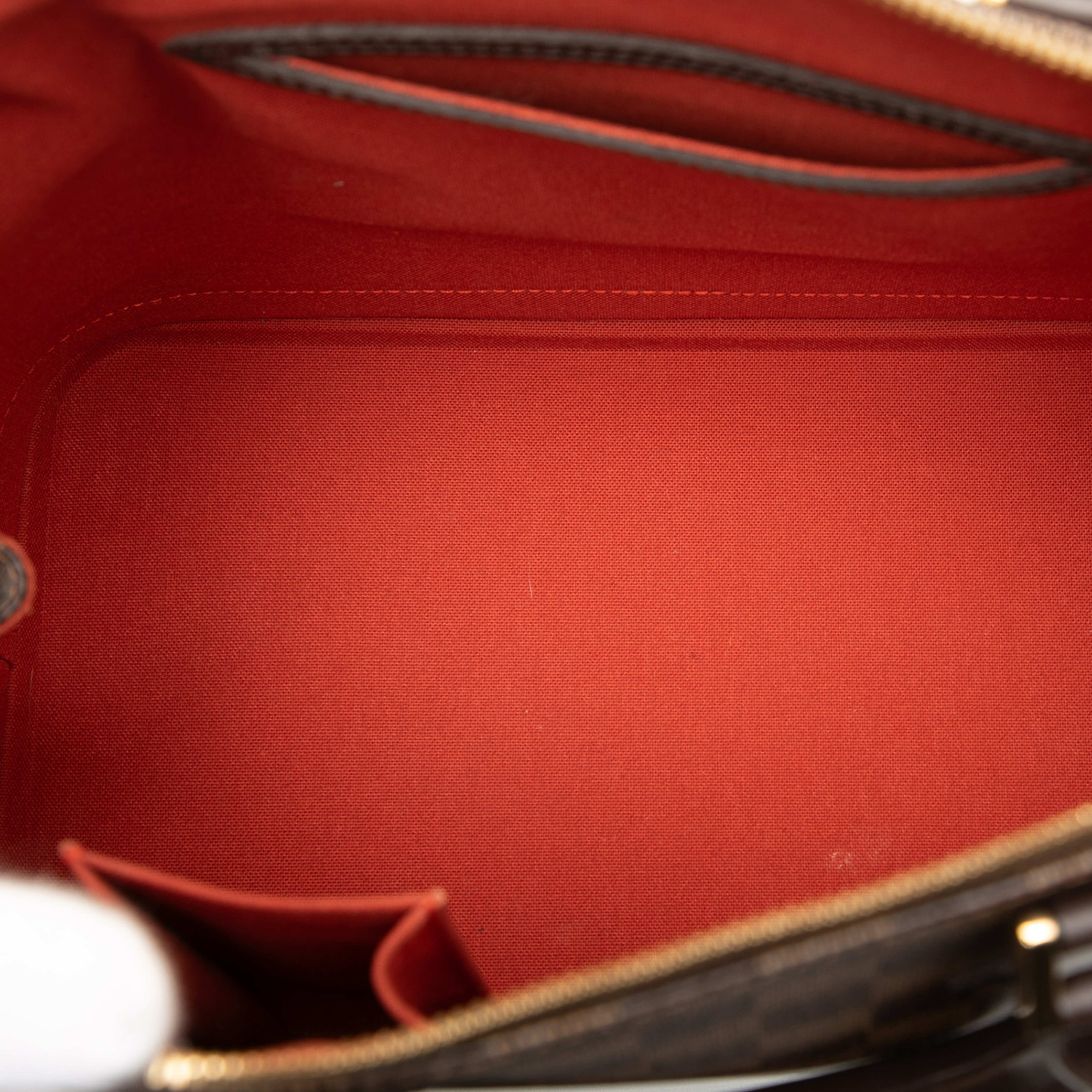 Louis Vuitton Damier Ebene Alma Pm, från Luxclusif, i färgen brown. Klicka för att öppna bilden i stort format