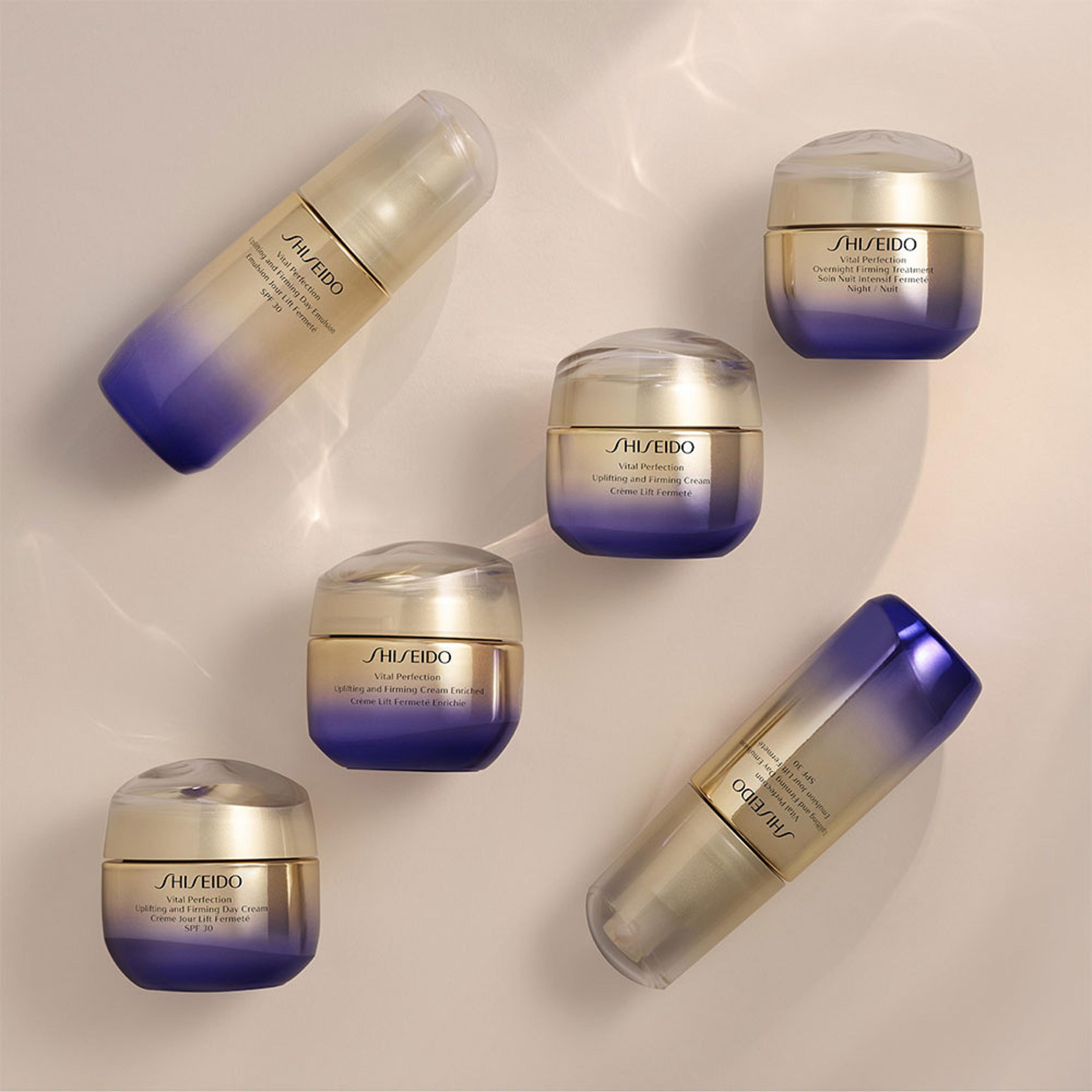 Uplifting And Firming Day Emulsion Spf30, 75 ml, från Shiseido. Klicka för att öppna bilden i stort format