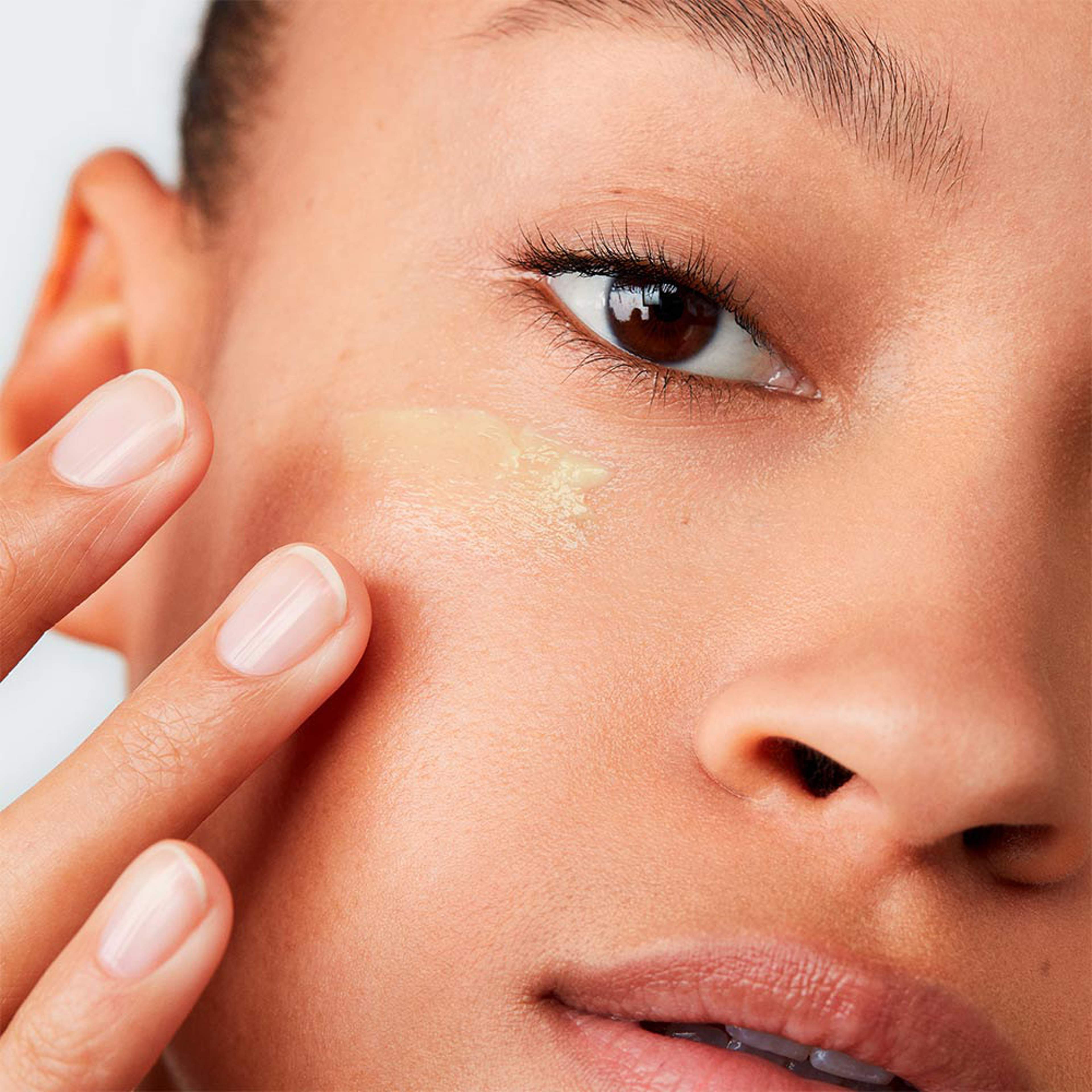Mini Vitamin Enrich Face Base Moisturizer + Primer