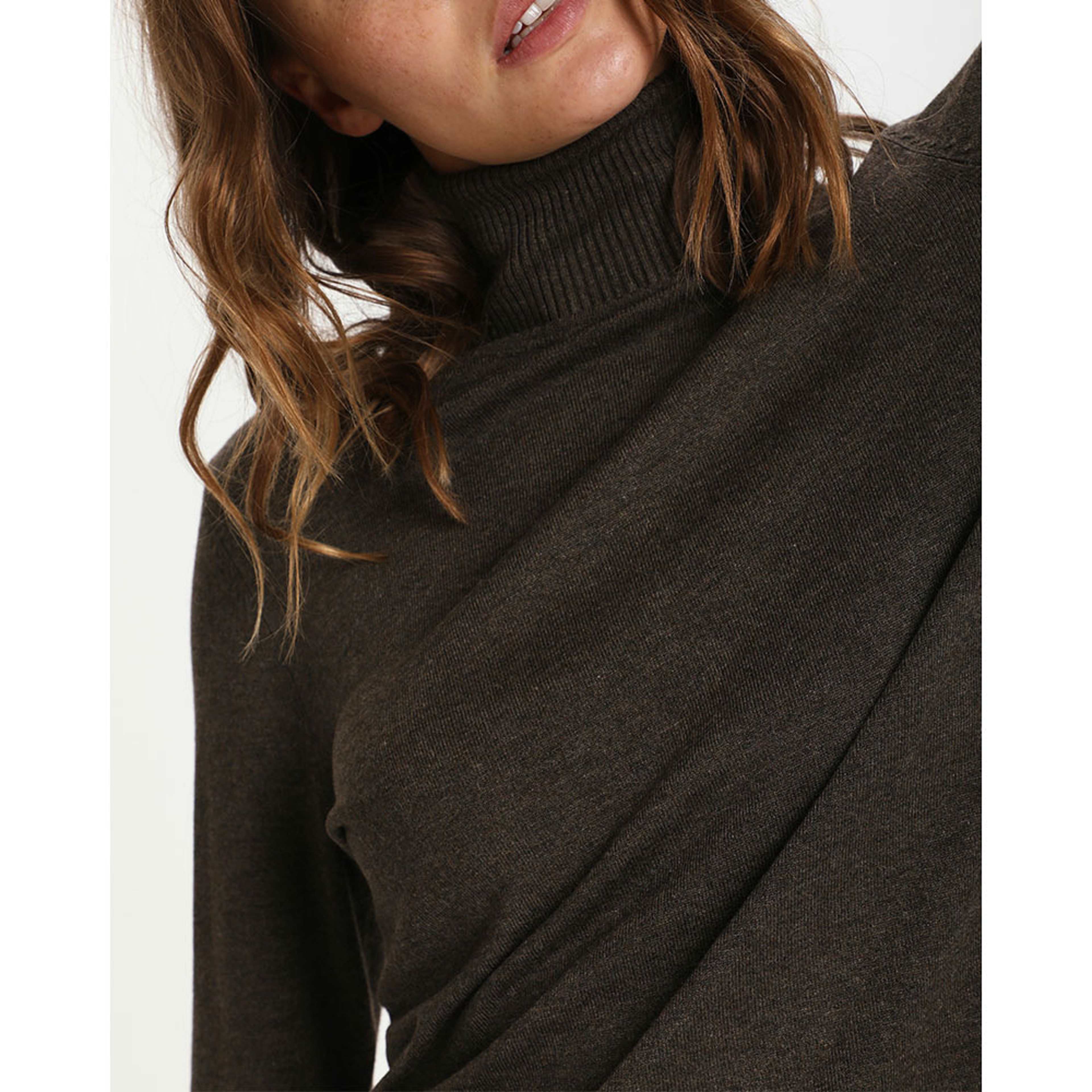 Roller Neck Sweater, från Saint Tropez, i färgen Major Brown Melange. Klicka för att öppna bilden i stort format