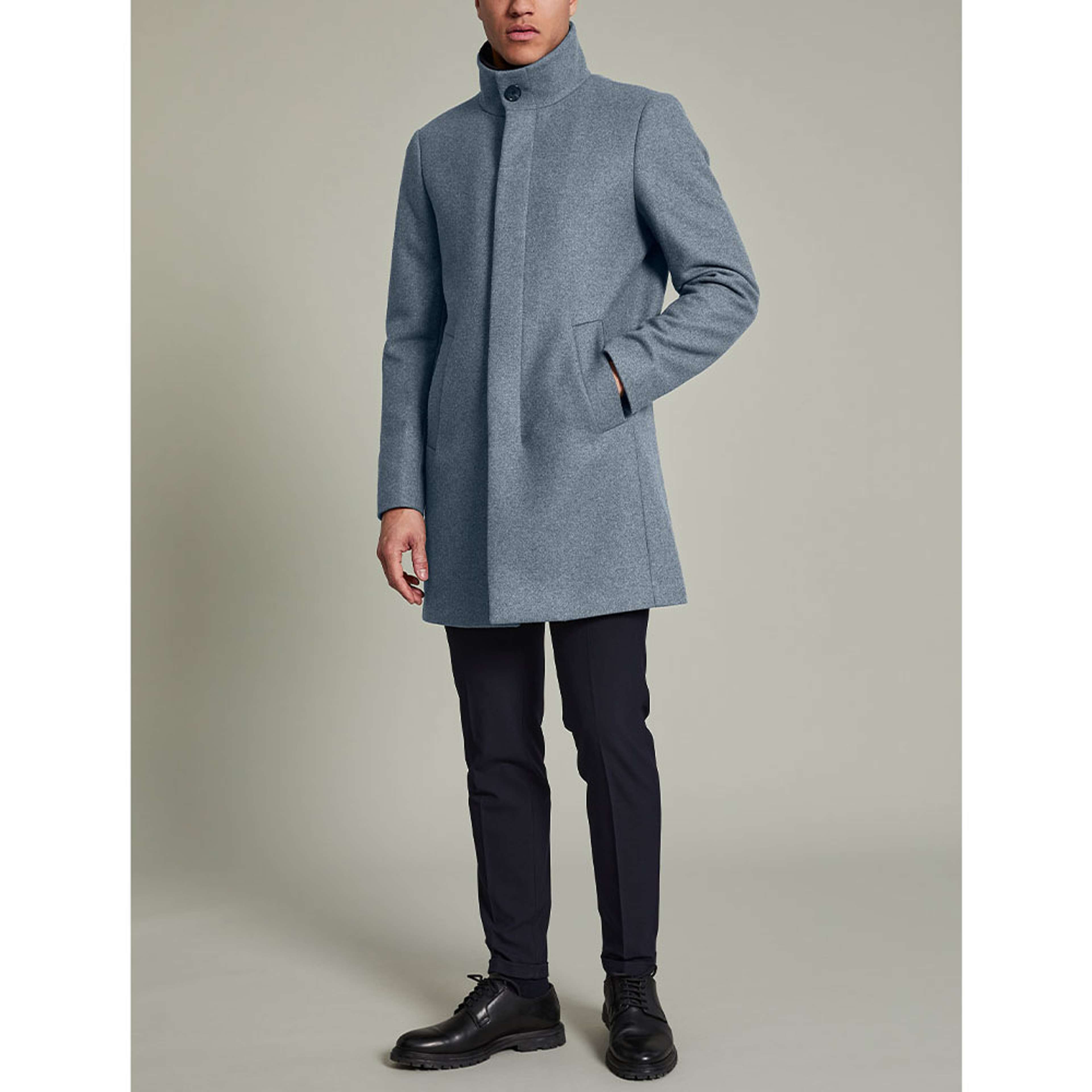 Harvey Outerwear, från Matinique, i färgen Dust Blue. Klicka för att öppna bilden i stort format