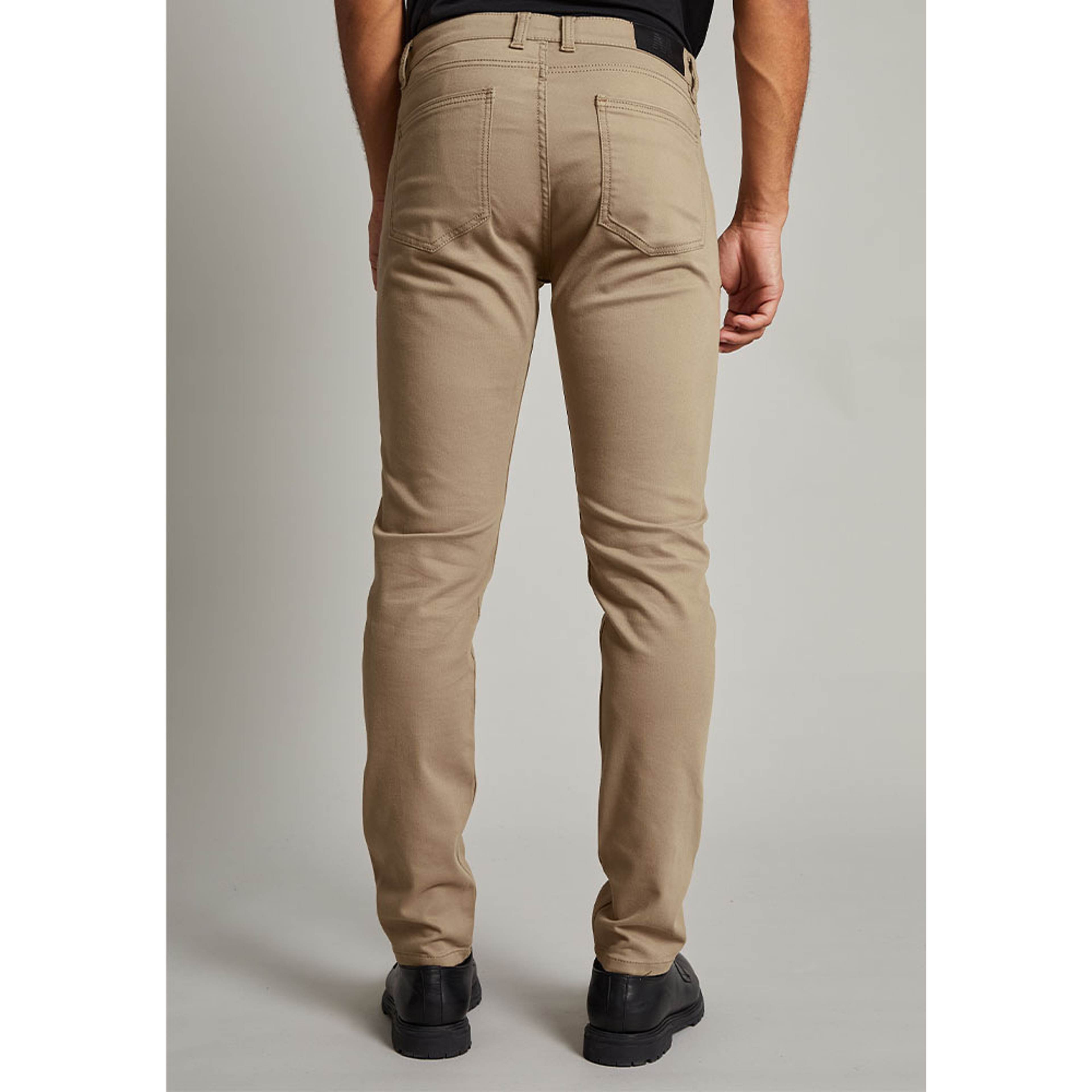 Pete Trouser, från Matinique, i färgen Khaki. Klicka för att öppna bilden i stort format