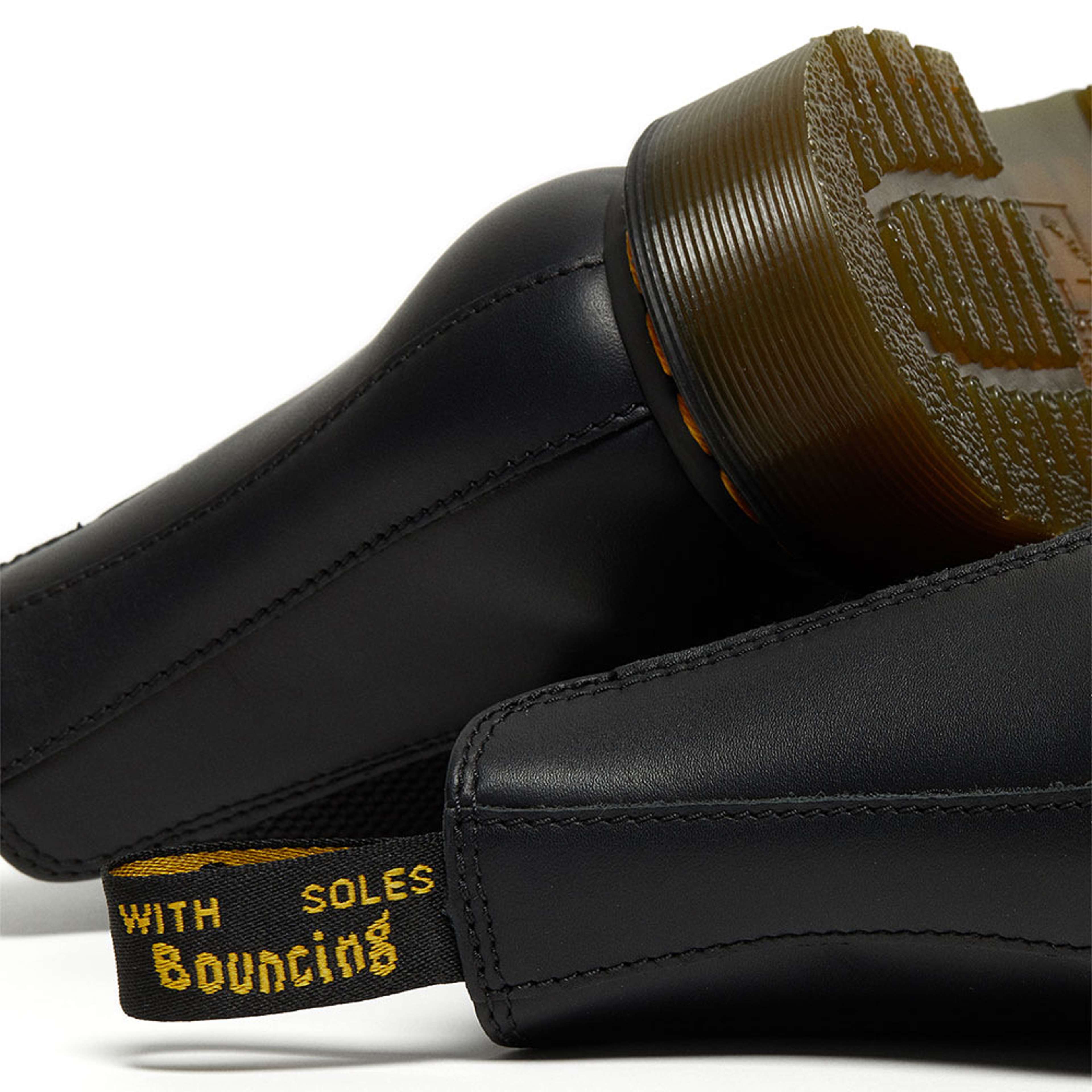 2976 Black Nappa