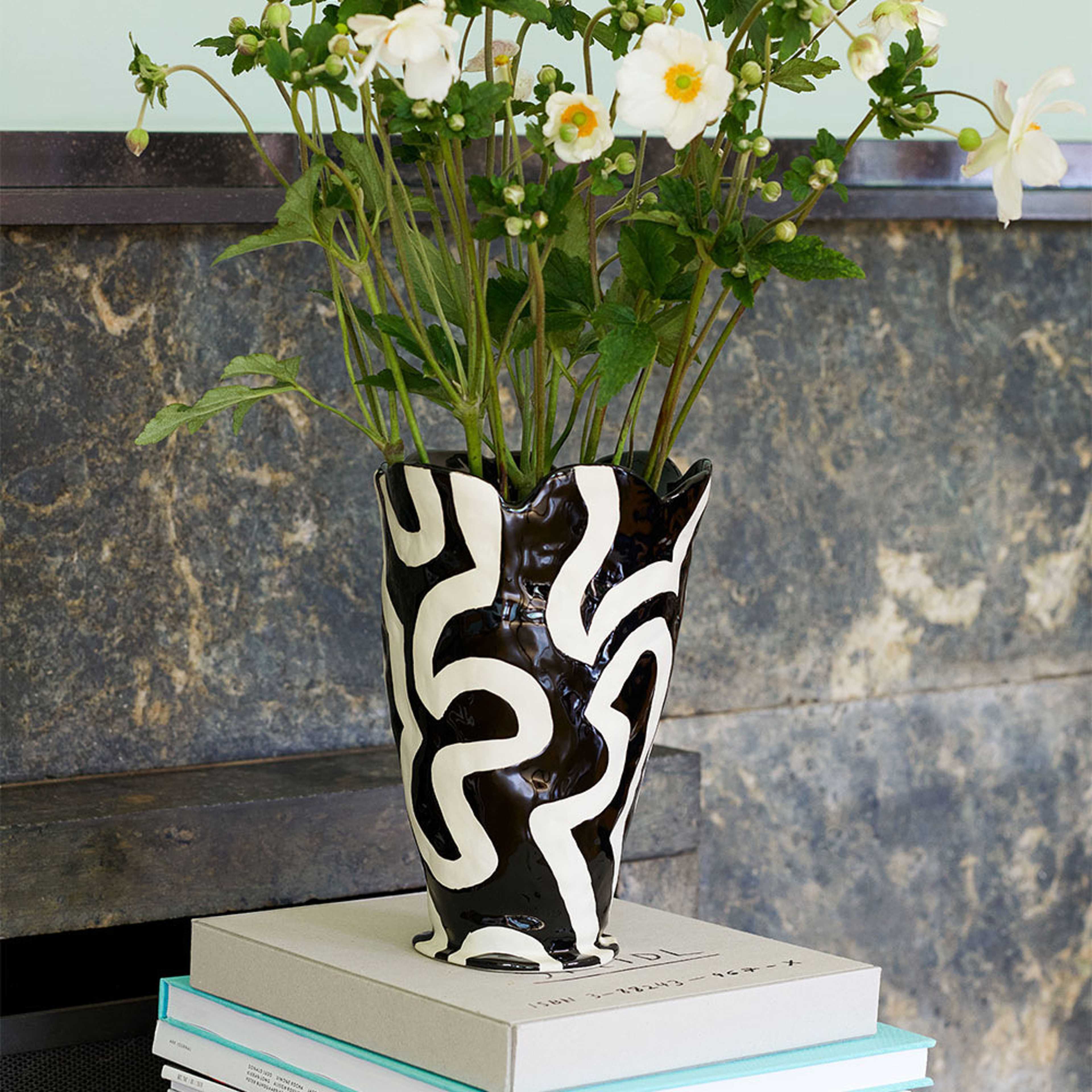 Jessica Hans Vase Shadow