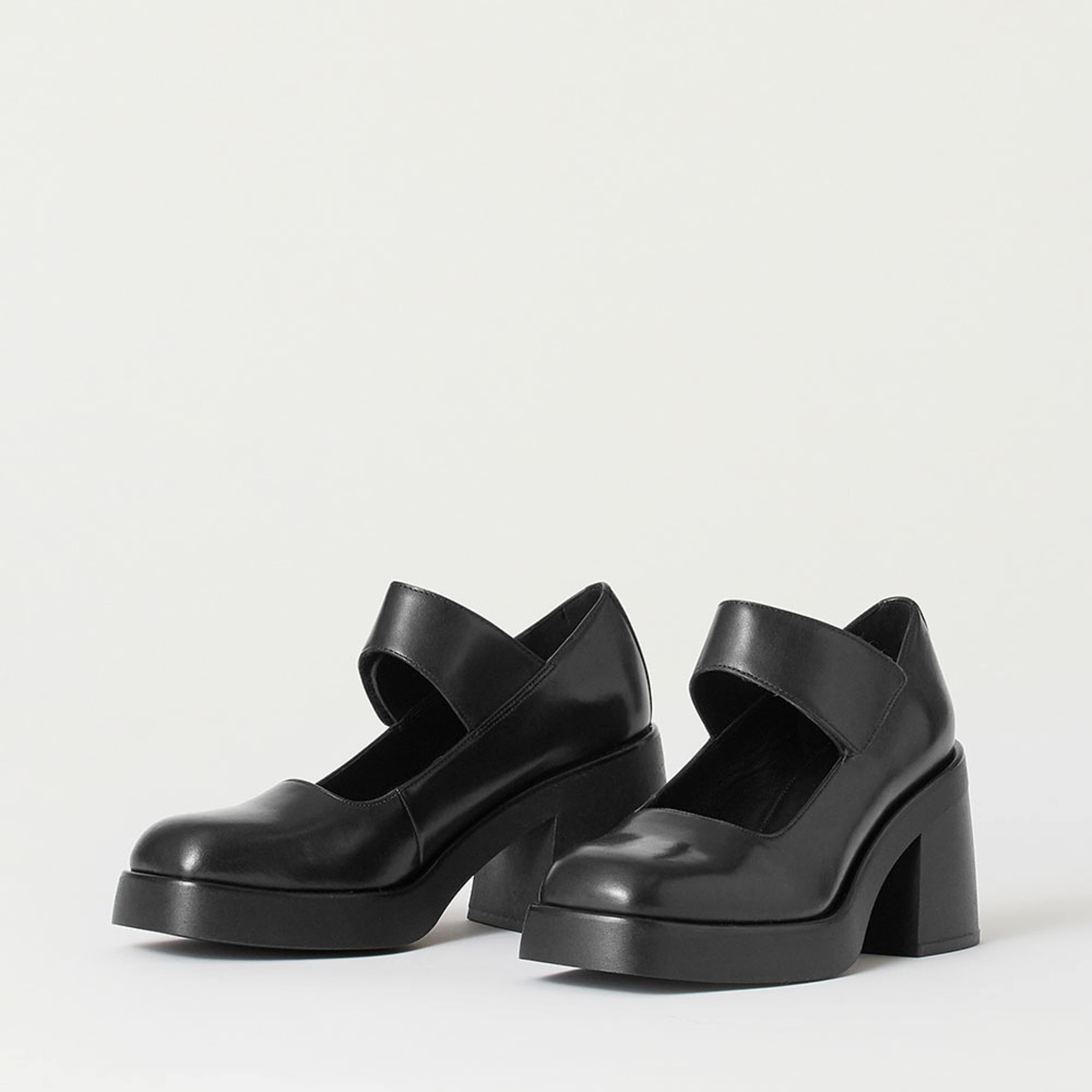 BROOKE PUMPS