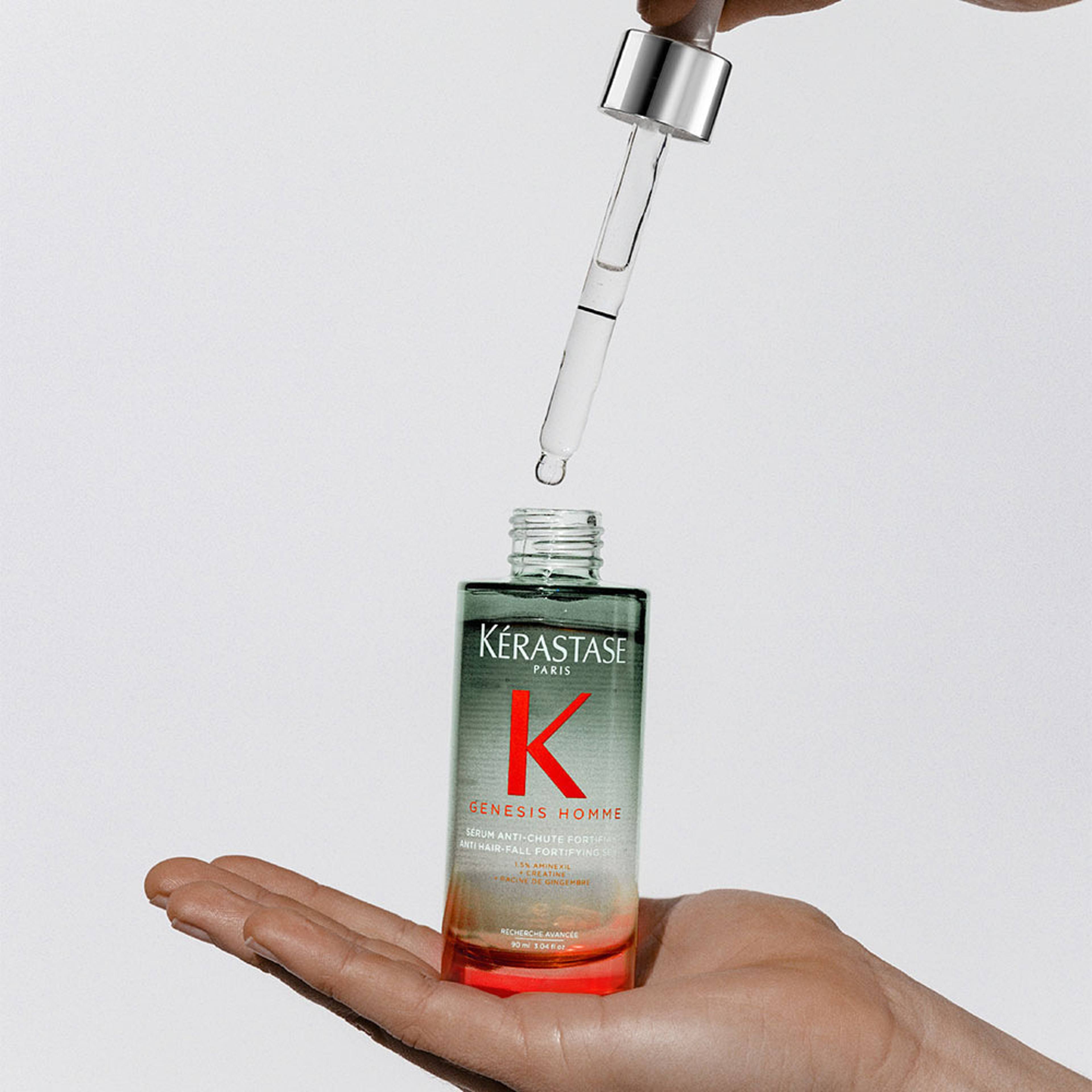 Genesis Homme Serum Fortifiant Anti-Chute - Anti Hair Loss är ett aktiverande serum för hårbotten.