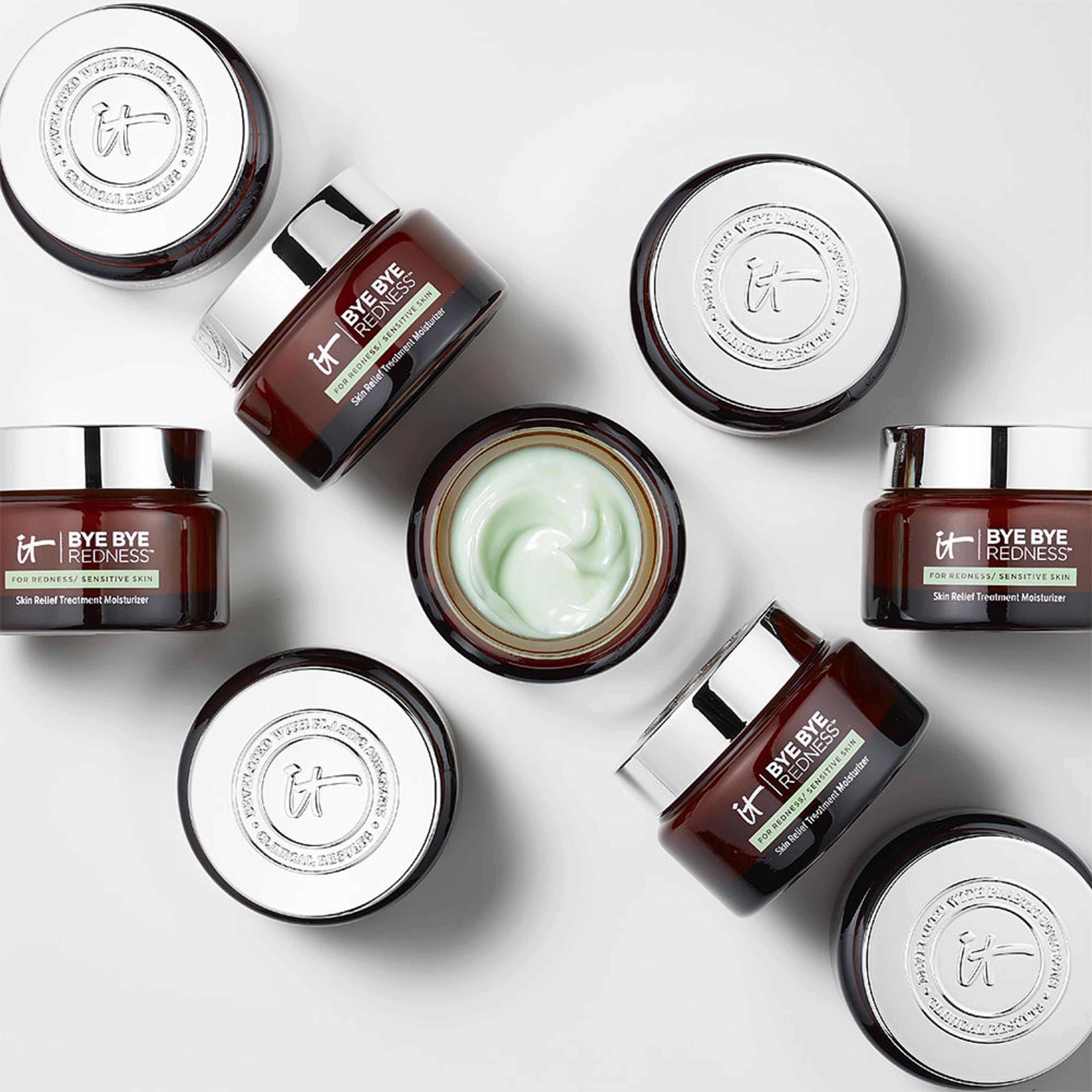 ByeBye Redness Calm Day Cream, från IT Cosmetics. Klicka för att öppna bilden i stort format