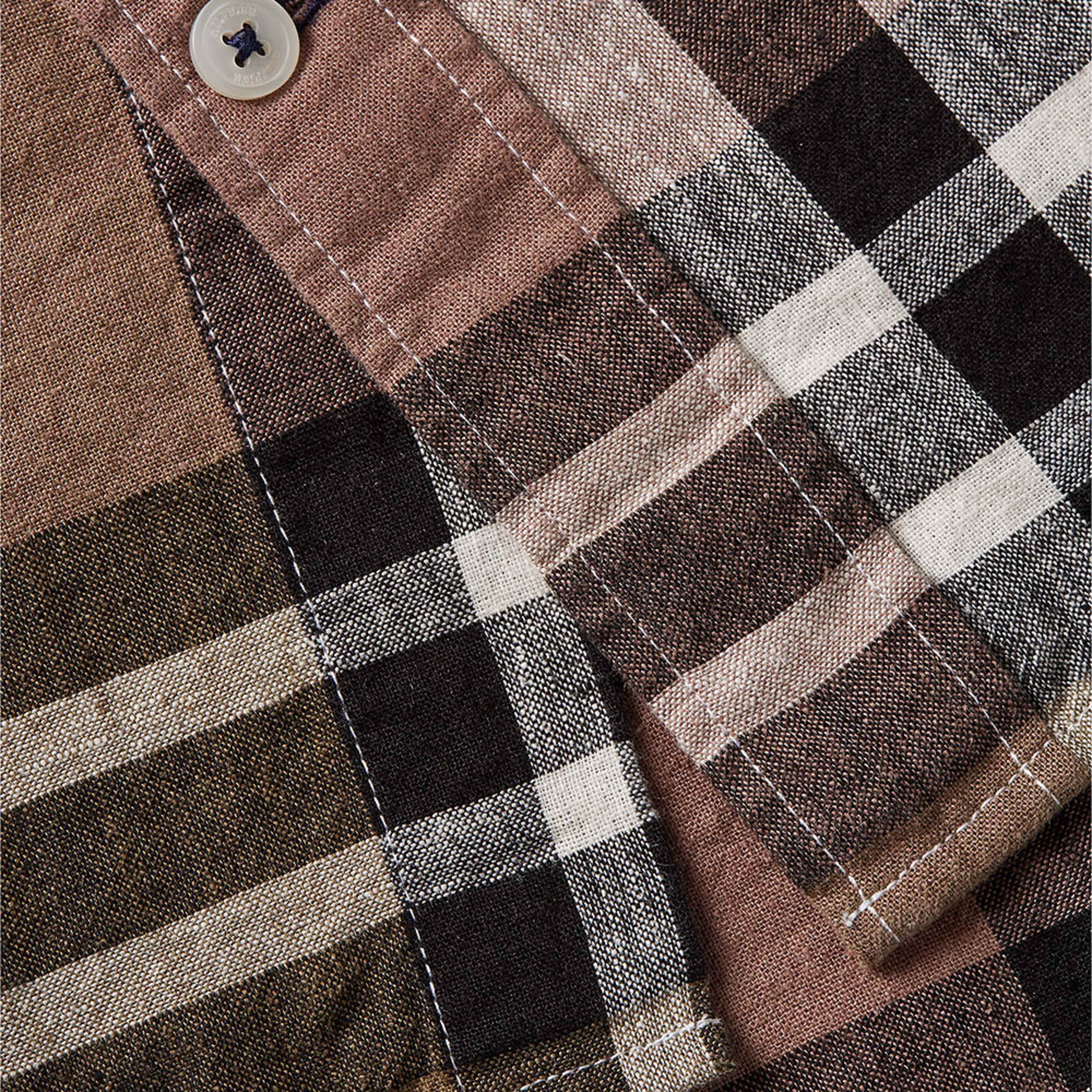 Large Linen Cotton Rf Shirt, från Tommy Hilfiger, i färgen City Taupe / Multi. Klicka för att öppna bilden i stort format