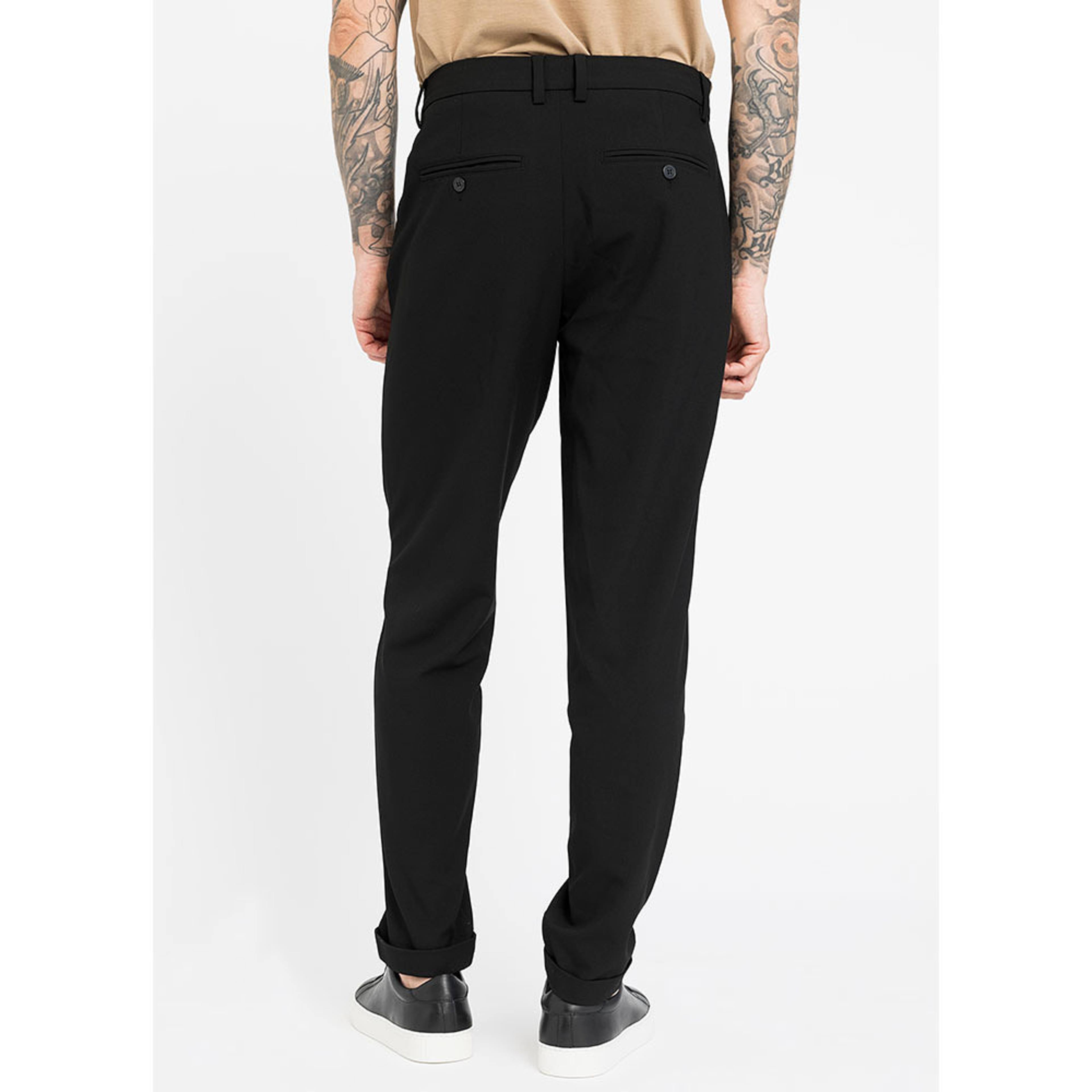 Arthur 285 Black