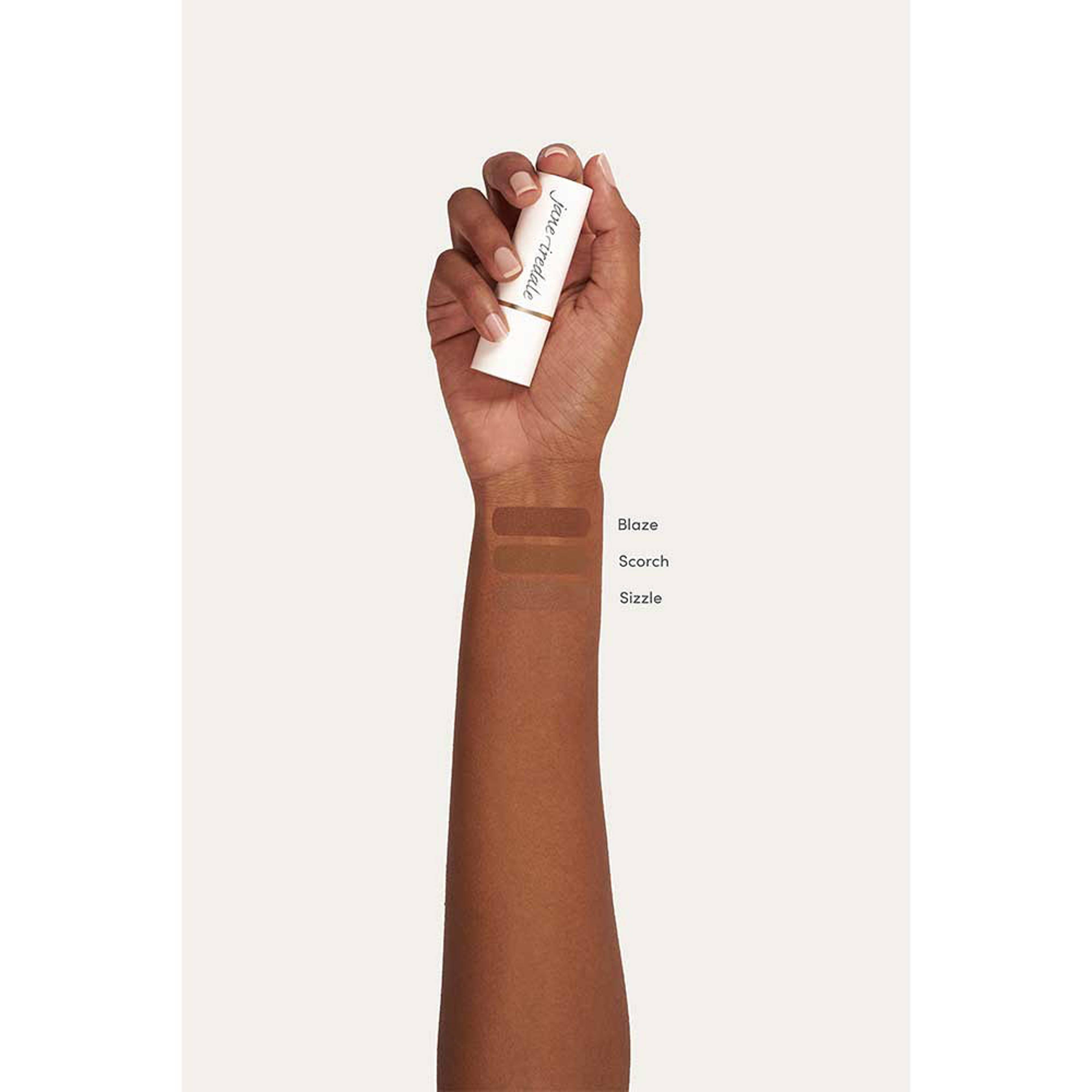 Glow Time Bronzer Stick, från jane iredale, i färgen Blaze. Klicka för att öppna bilden i stort format