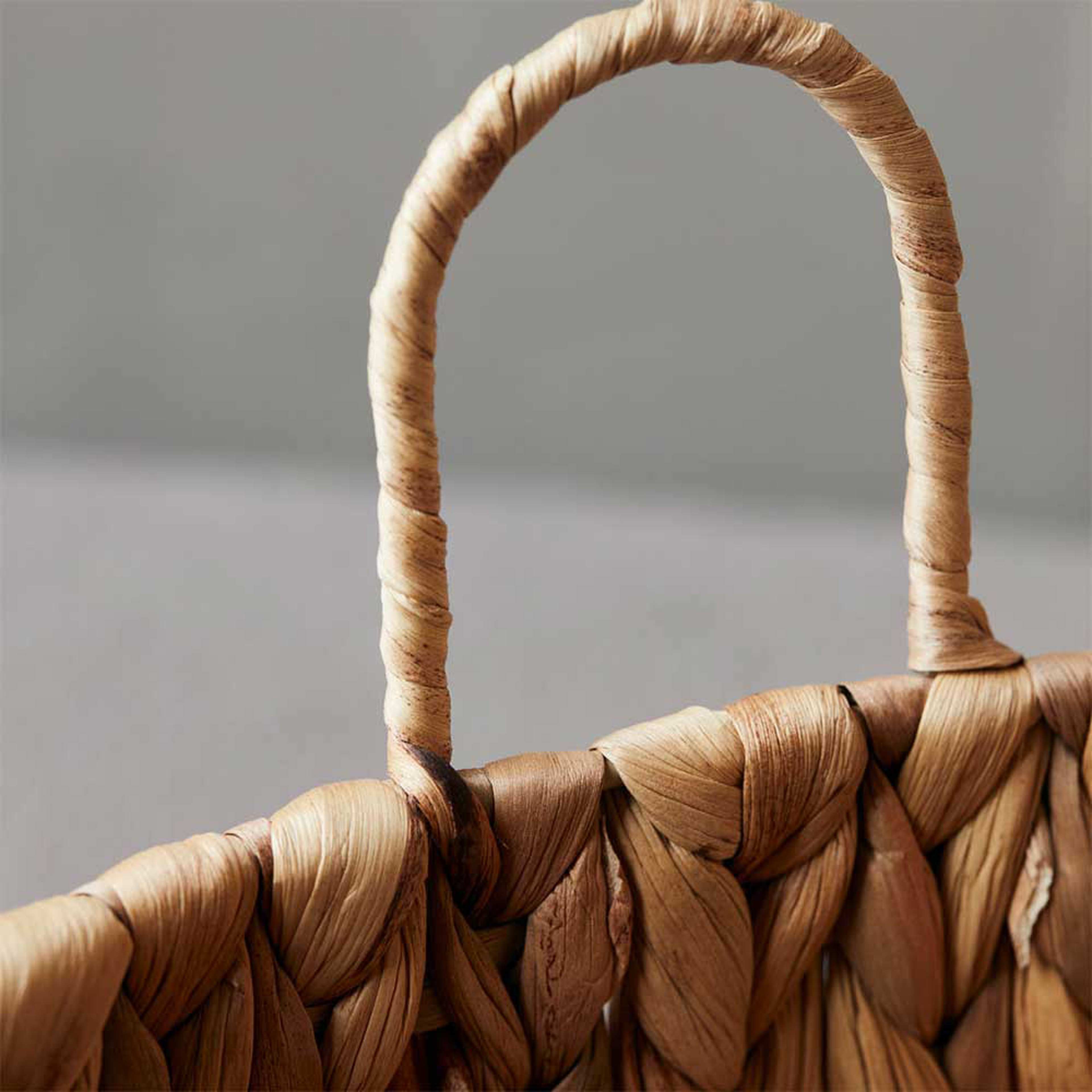 Hang, Natur