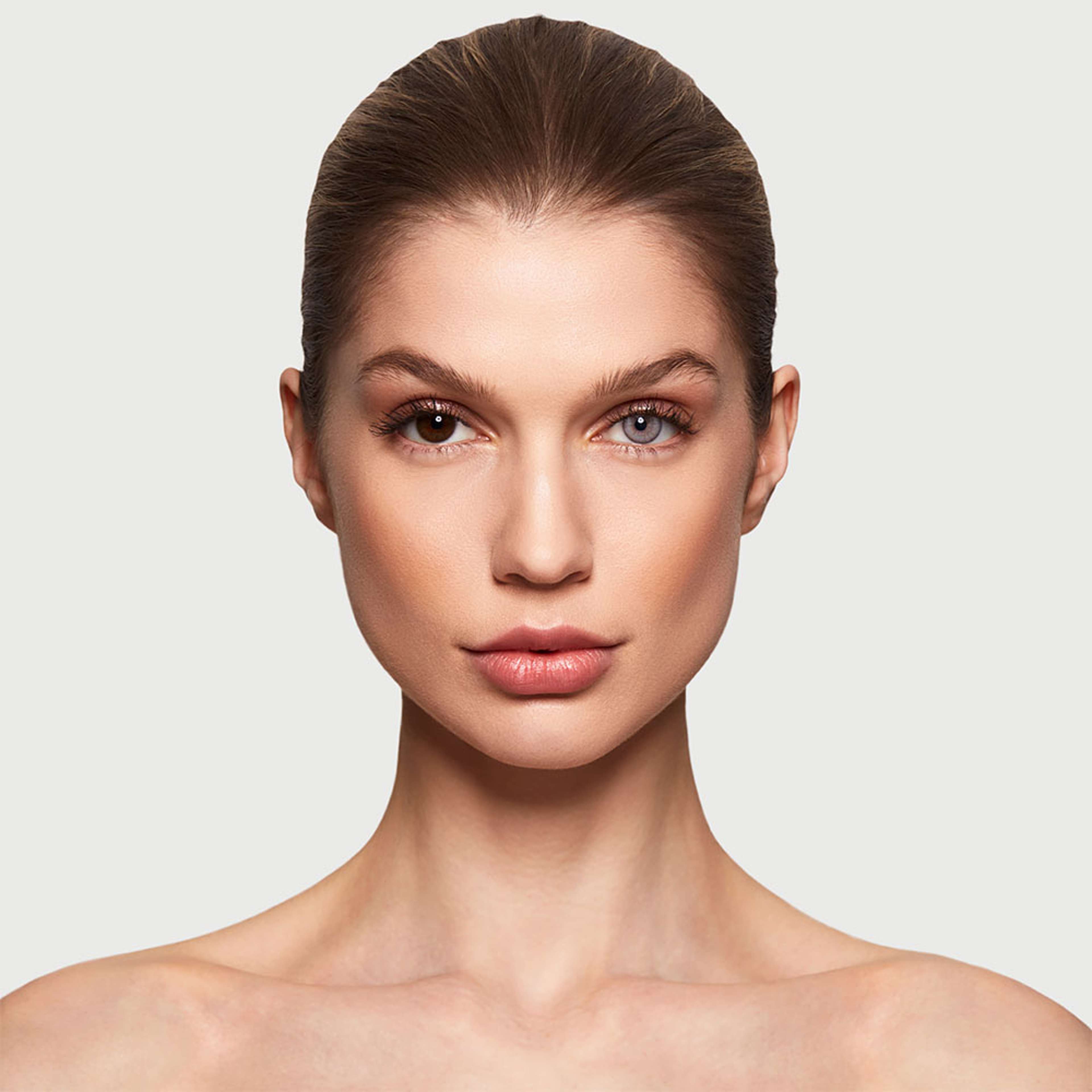 1-Day Cosmetic Lenses - PEARL, från SWATI Cosmetics, i färgen Pearl. Klicka för att öppna bilden i stort format