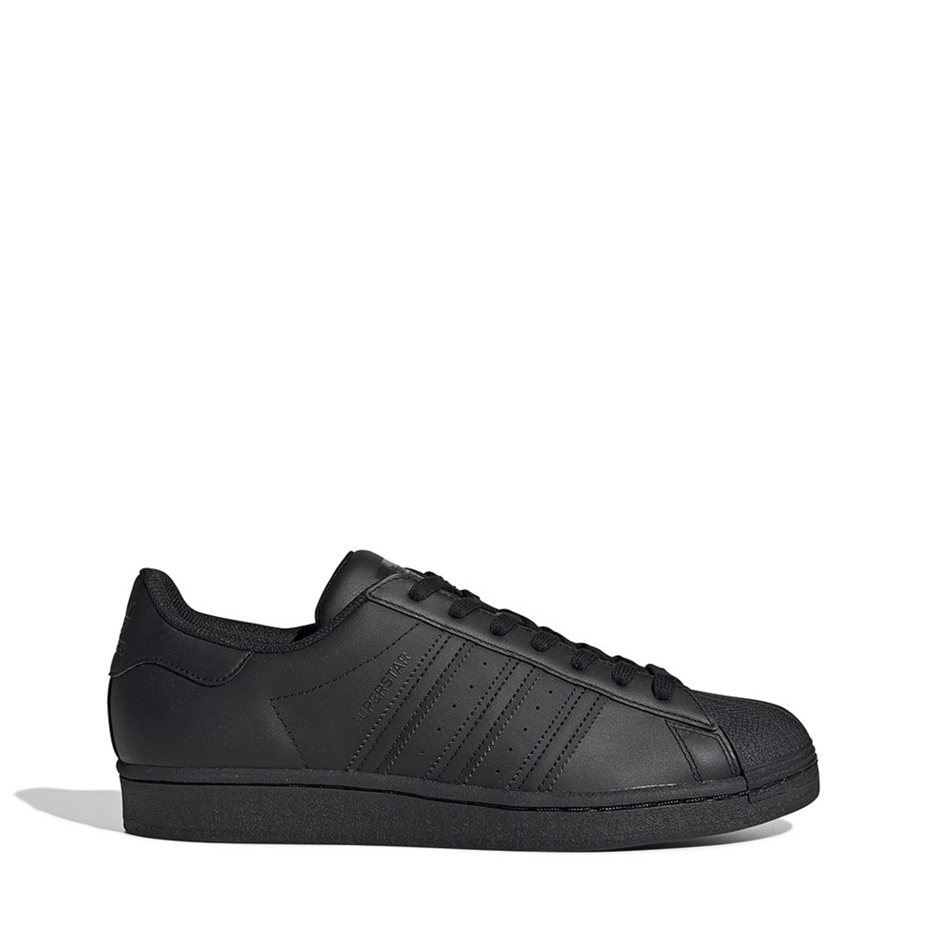 Superstar Shoes, från Adidas Originals, i färgen Black/Black. Klicka för att öppna bilden i stort format