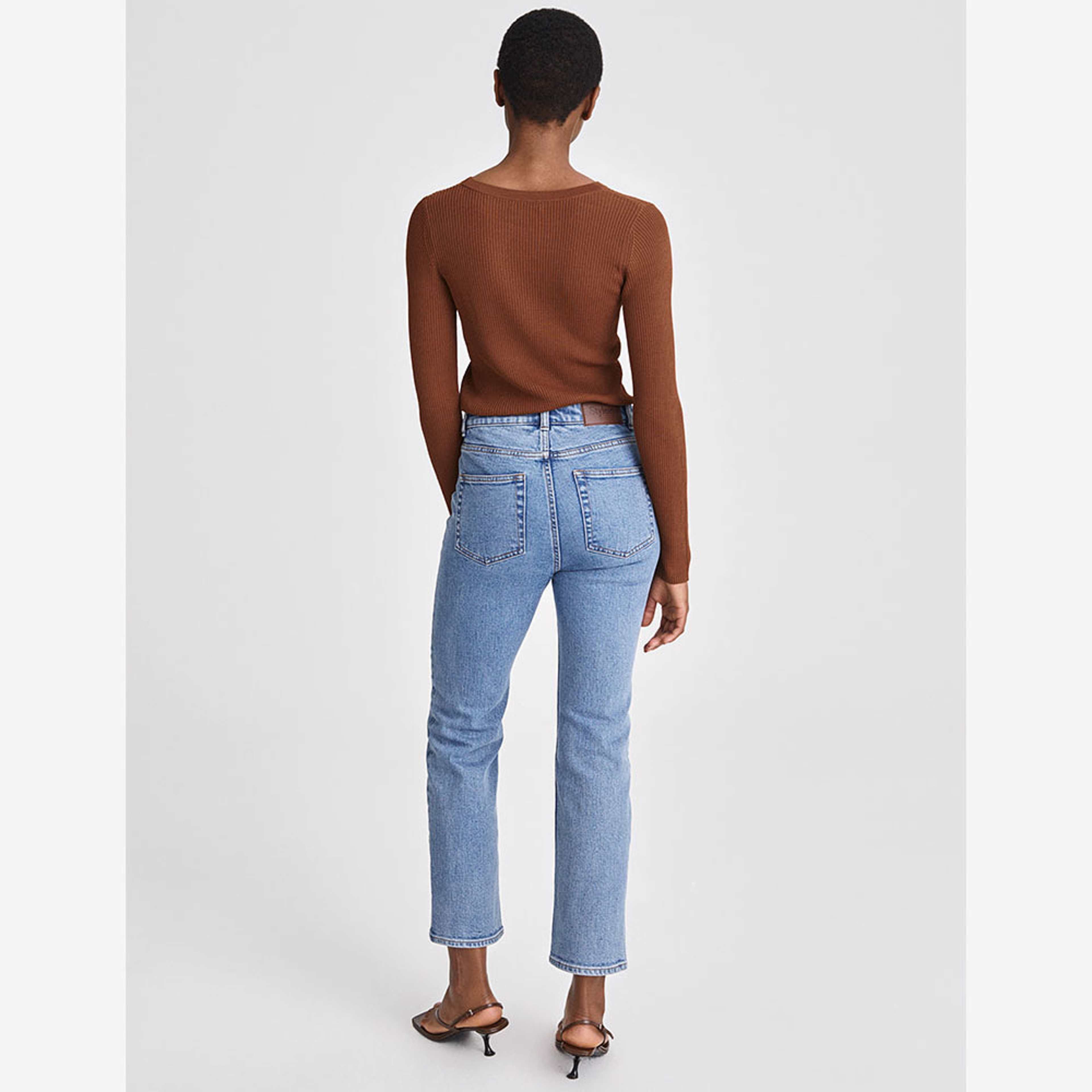 Kingston, från Stylein, i färgen Light Blue. Klicka för att öppna bilden i stort format