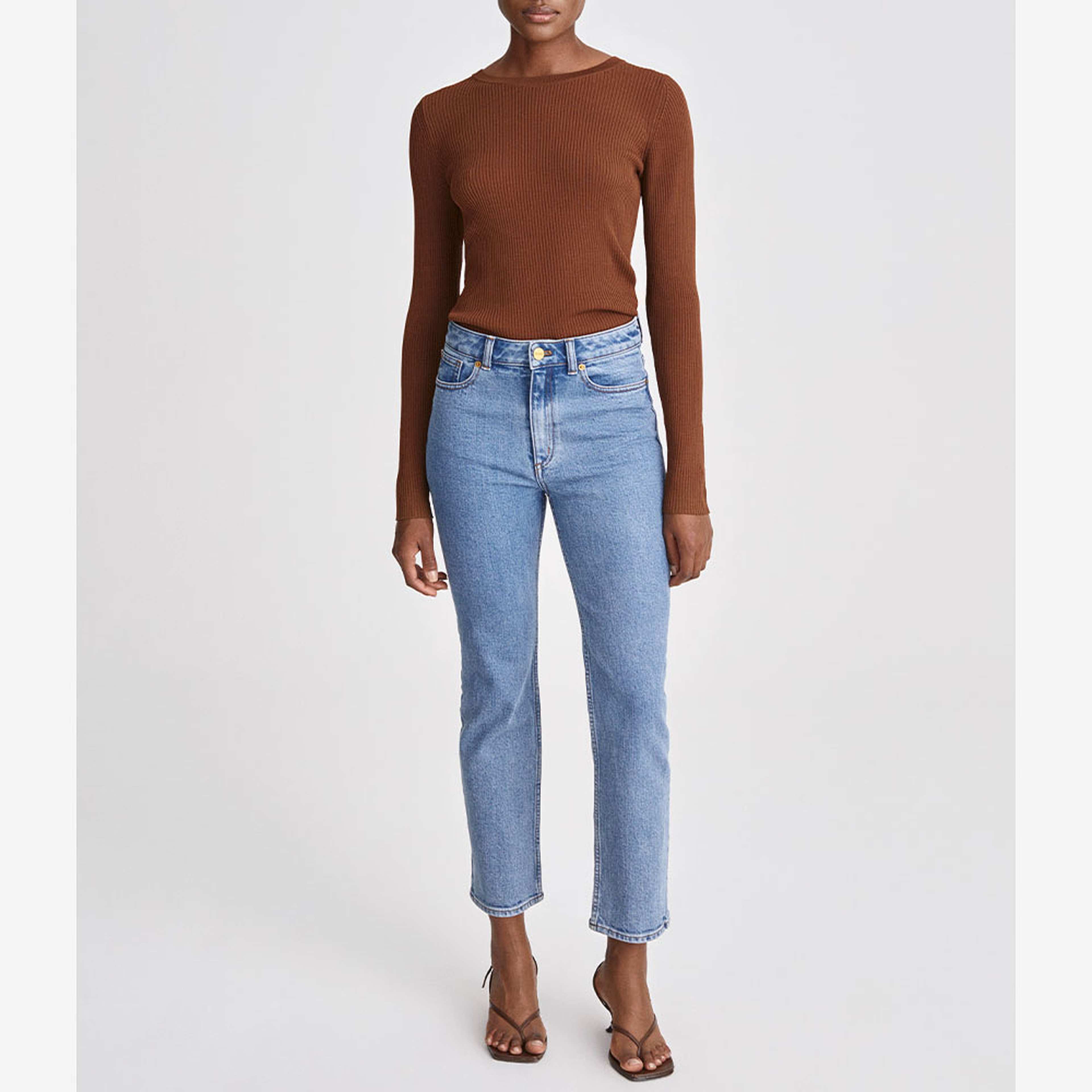 Kingston, från Stylein, i färgen Light Blue. Klicka för att öppna bilden i stort format